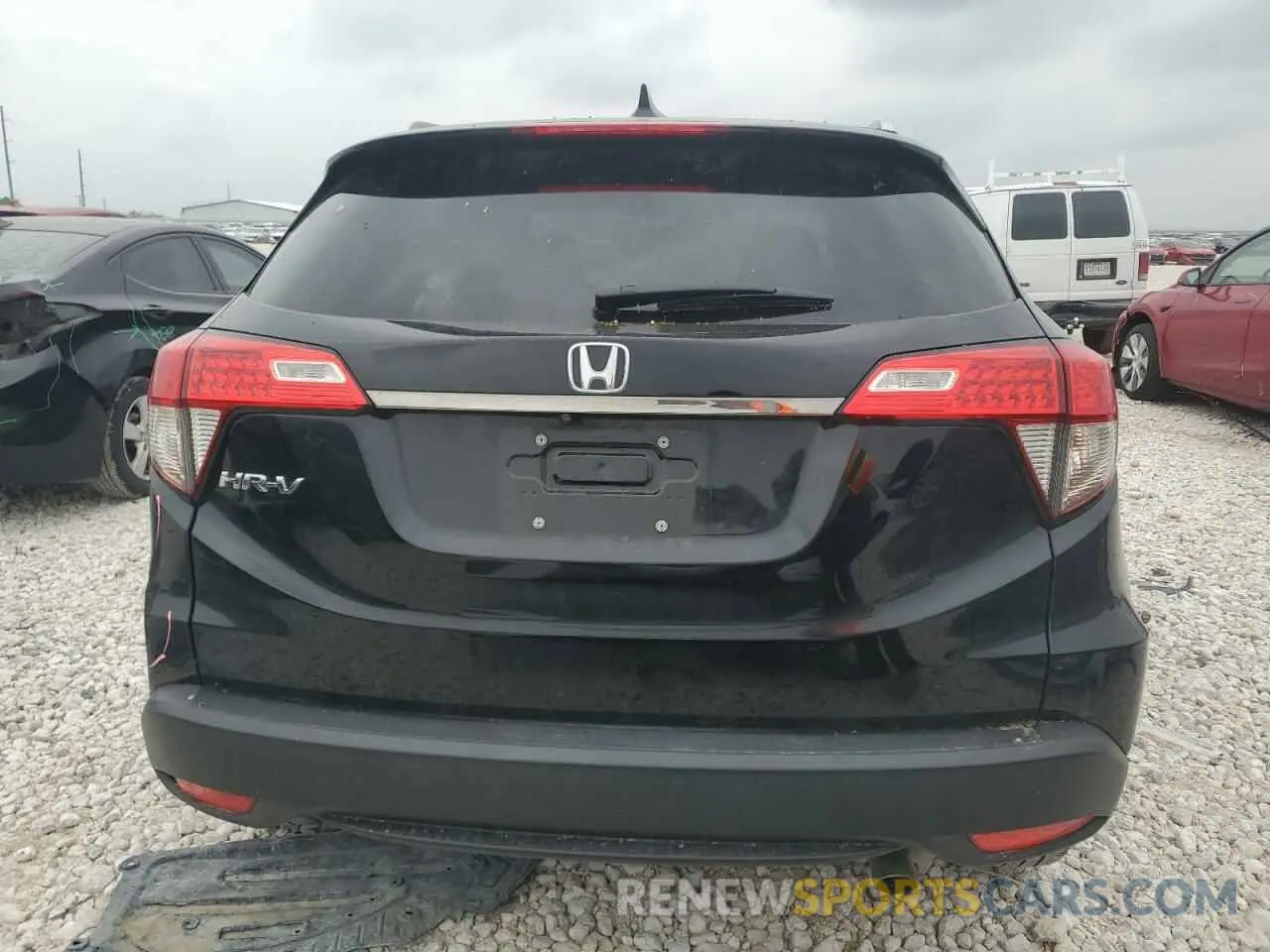 6 Photograph of a damaged car 3CZRU5H52NM737014 HONDA HR-V 2022