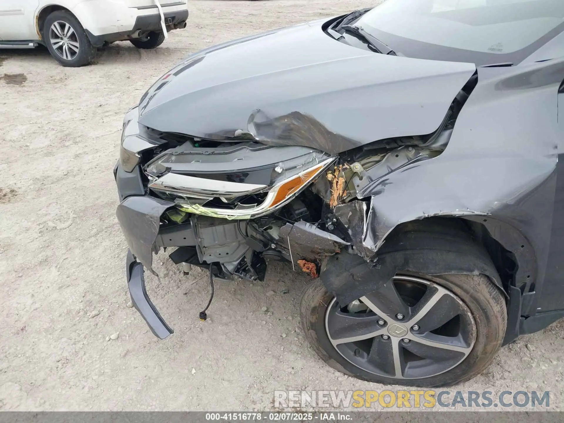 6 Photograph of a damaged car 3CZRU5H53NM742822 HONDA HR-V 2022