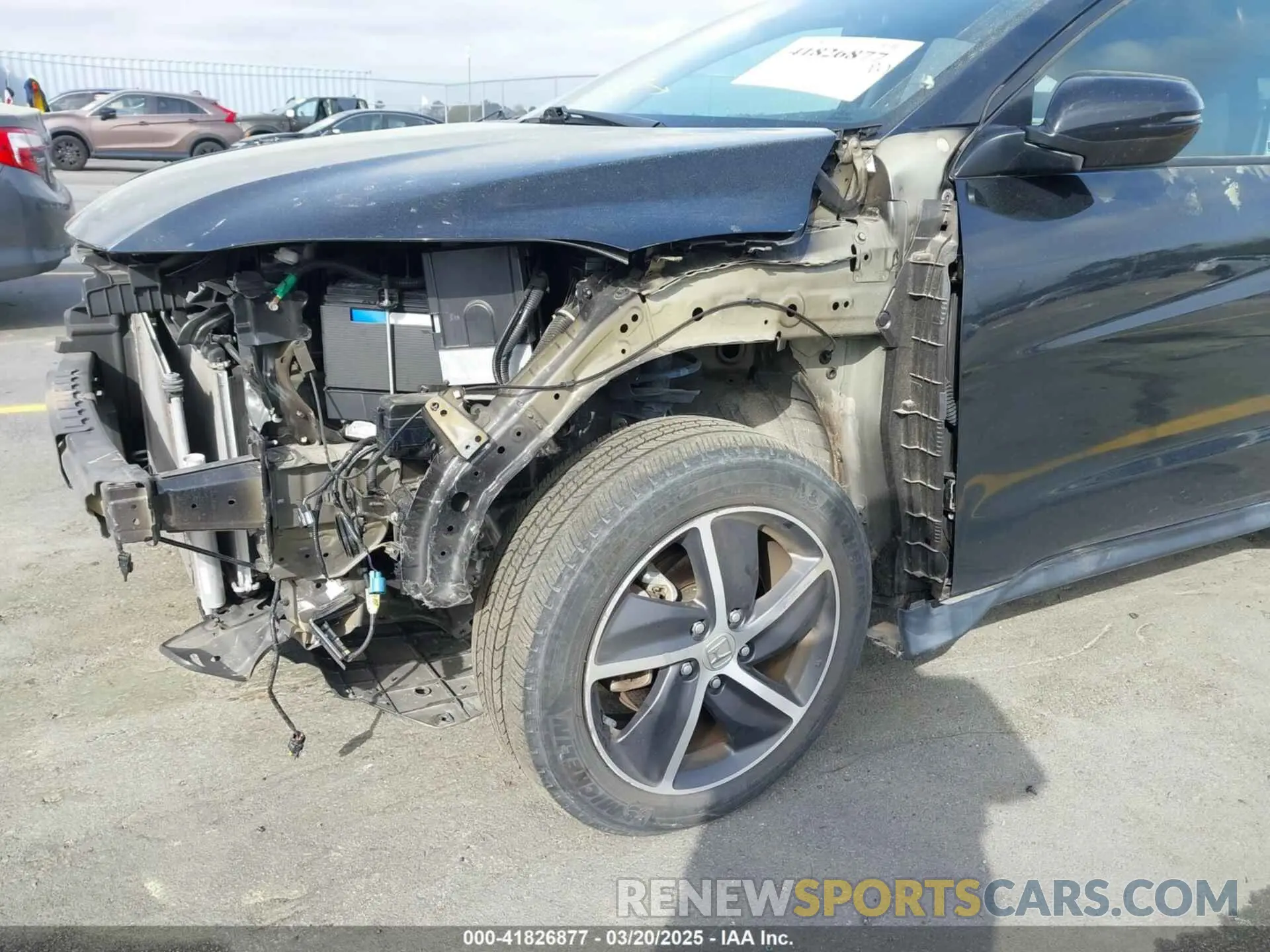 18 Photograph of a damaged car 3CZRU5H54NM701230 HONDA HR-V 2022