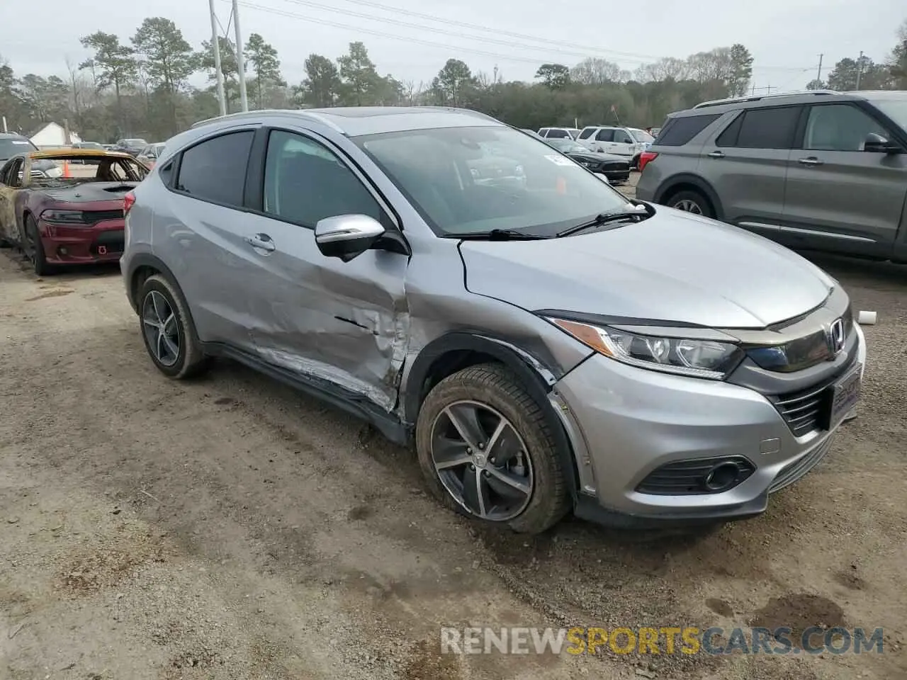 4 Photograph of a damaged car 3CZRU5H54NM739329 HONDA HR-V 2022