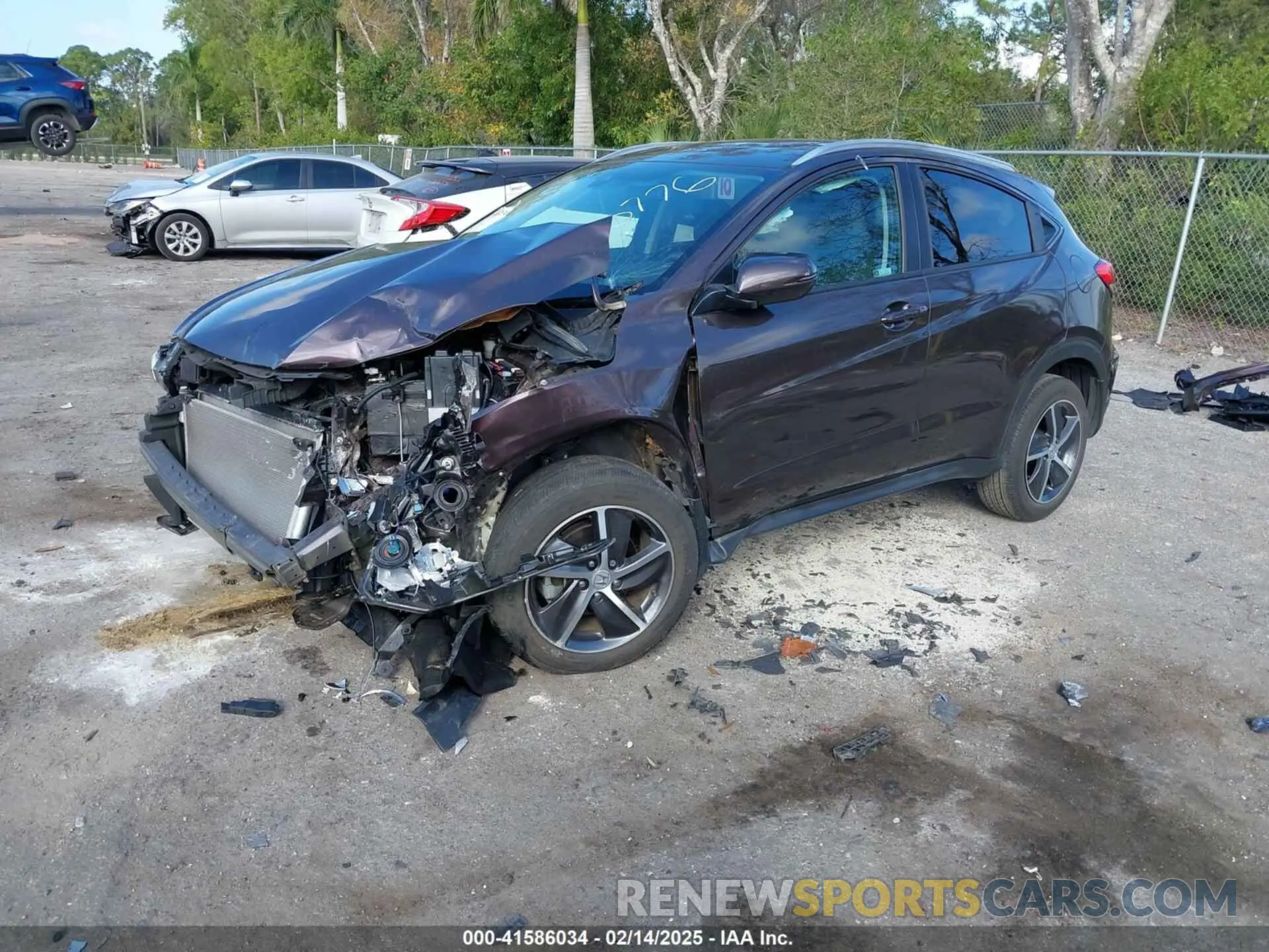 2 Photograph of a damaged car 3CZRU5H55NM710776 HONDA HR-V 2022