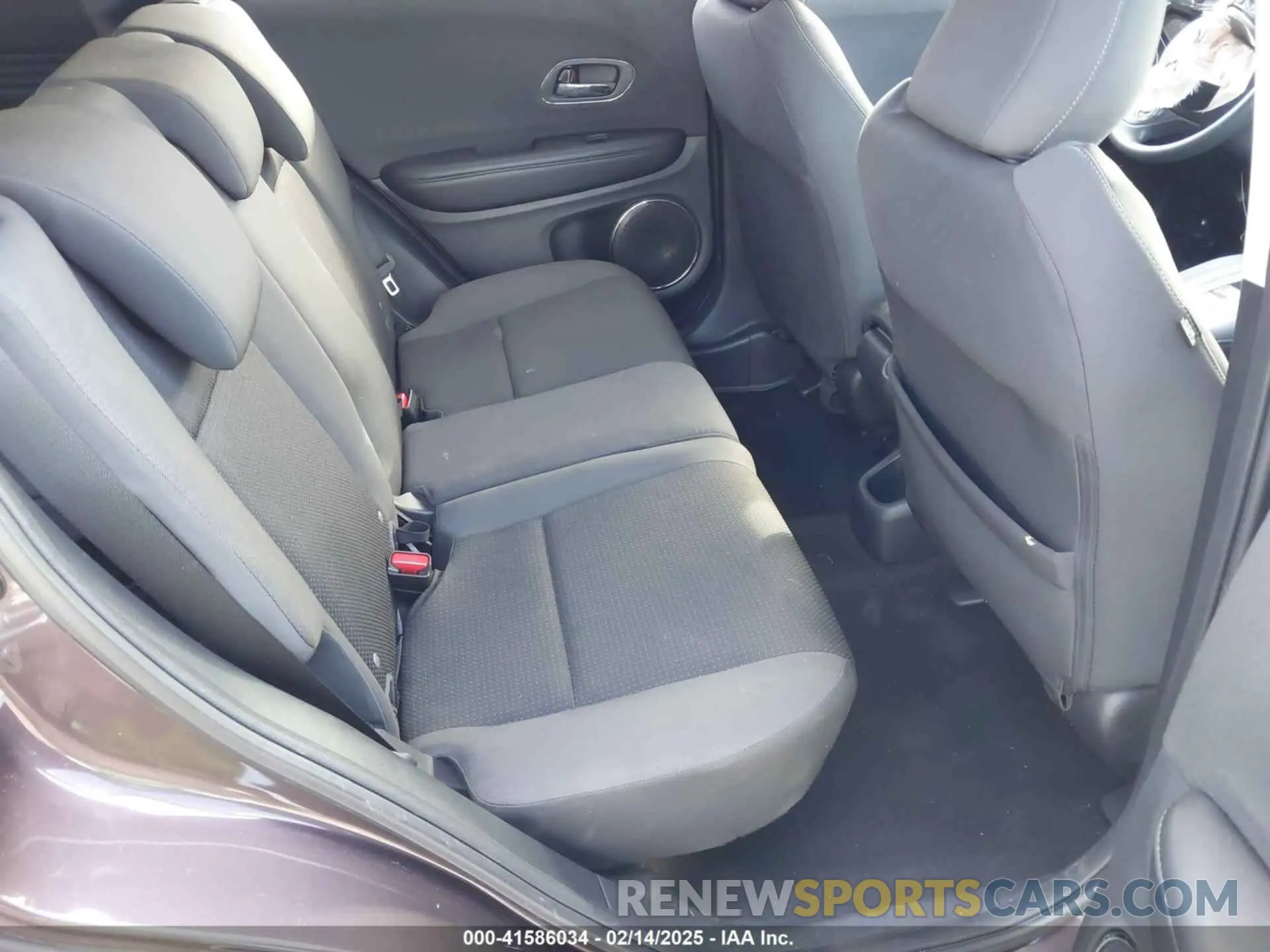 8 Photograph of a damaged car 3CZRU5H55NM710776 HONDA HR-V 2022
