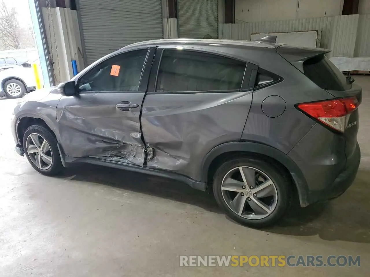 2 Photograph of a damaged car 3CZRU5H55NM729960 HONDA HR-V 2022