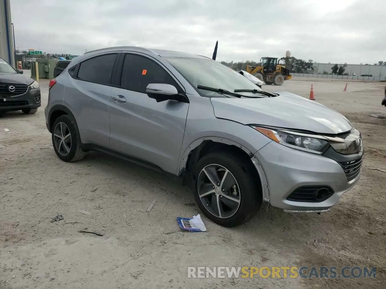 4 Photograph of a damaged car 3CZRU5H56NM732334 HONDA HR-V 2022