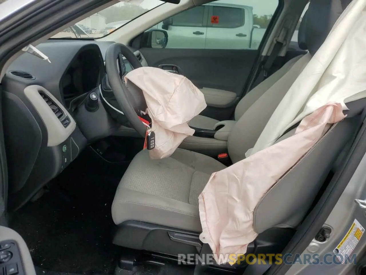 7 Photograph of a damaged car 3CZRU5H56NM732334 HONDA HR-V 2022