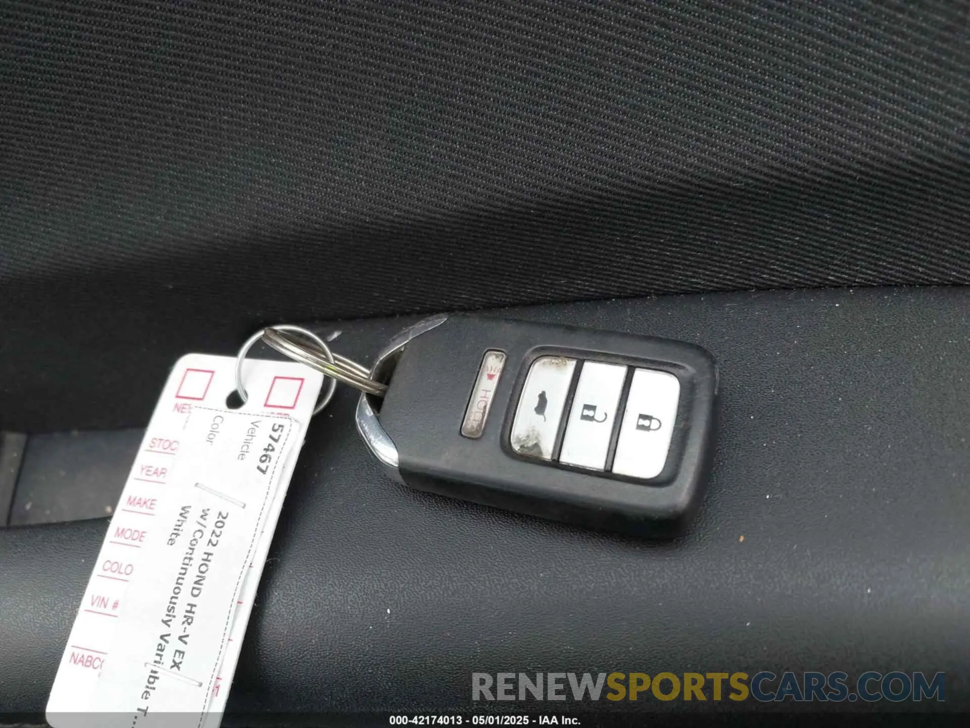 11 Photograph of a damaged car 3CZRU5H56NM744659 HONDA HR-V 2022