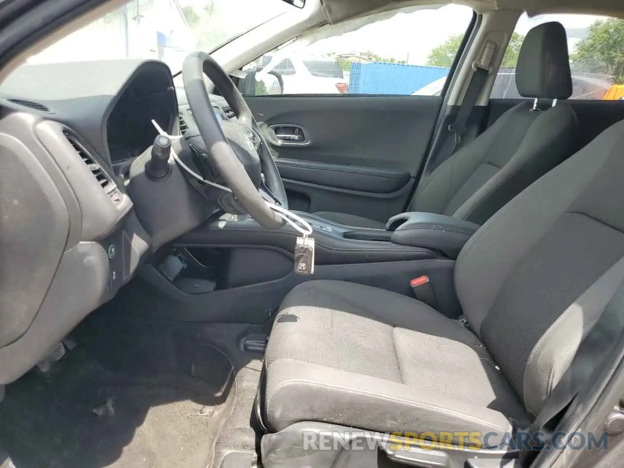 7 Photograph of a damaged car 3CZRU5H57NM702436 HONDA HR-V 2022