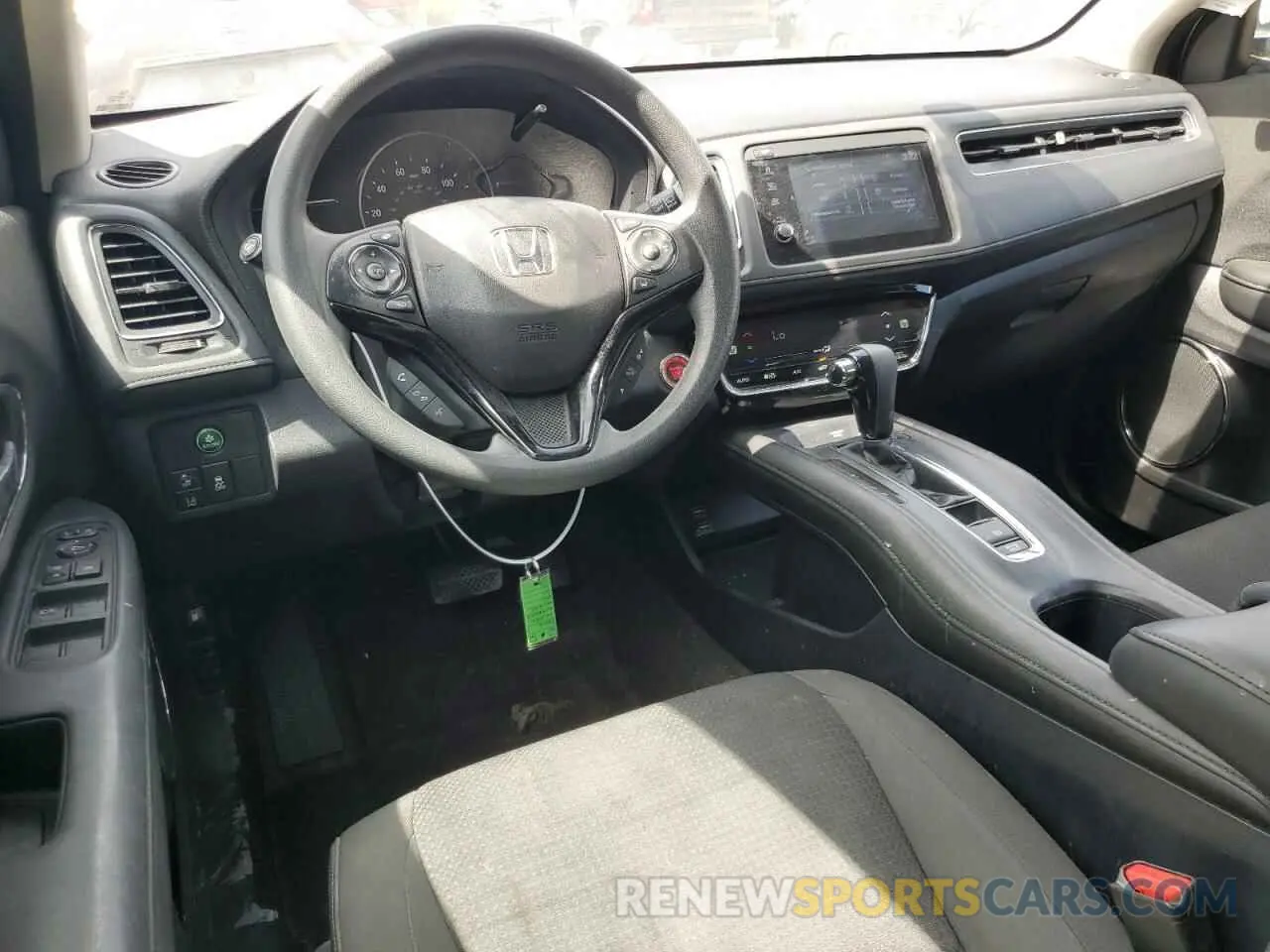 8 Photograph of a damaged car 3CZRU5H57NM702436 HONDA HR-V 2022