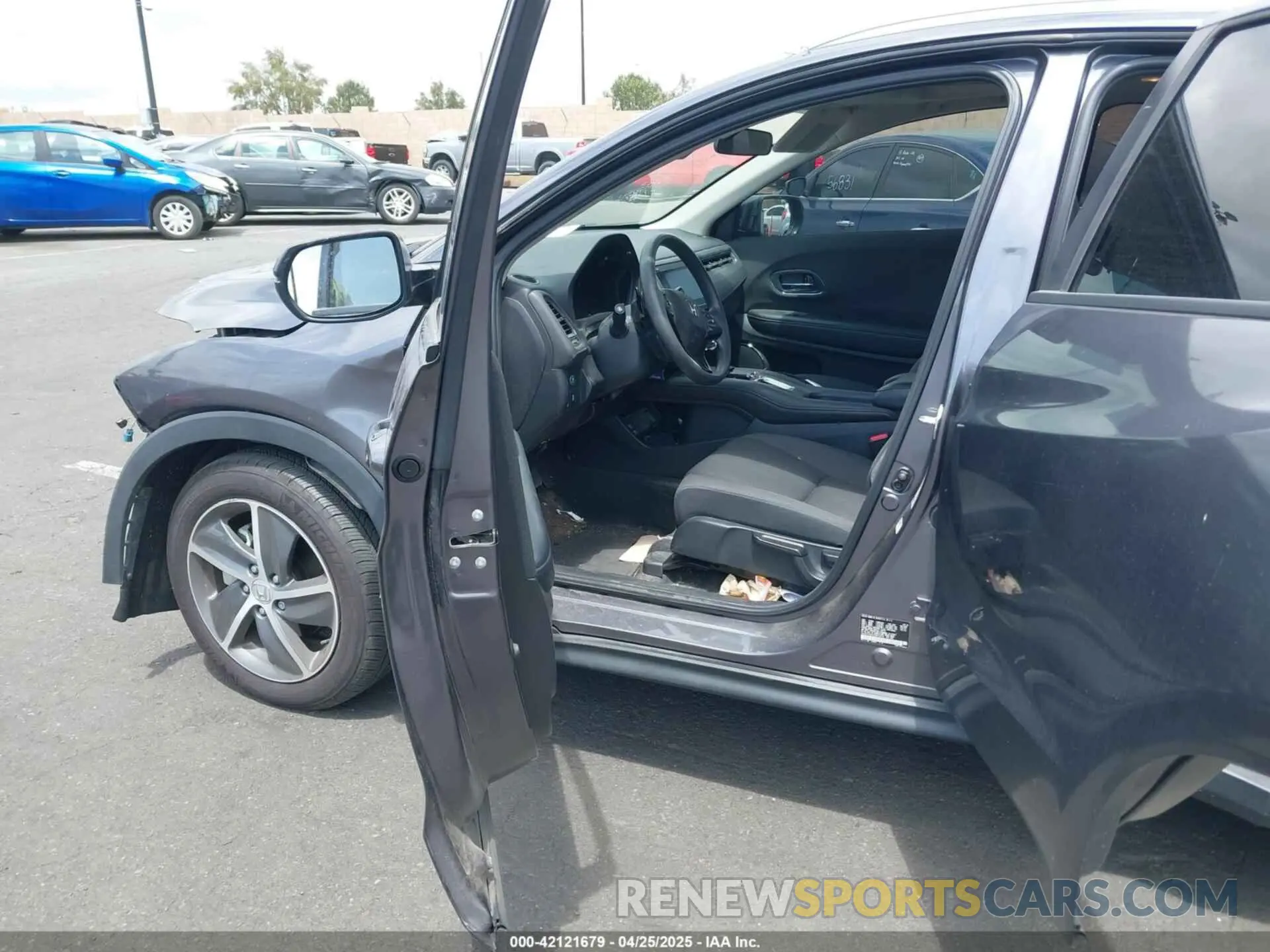 5 Photograph of a damaged car 3CZRU5H57NM703540 HONDA HR-V 2022
