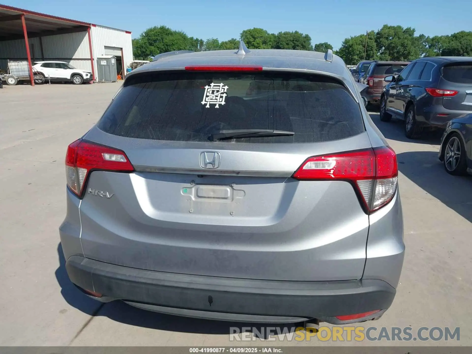 15 Photograph of a damaged car 3CZRU5H57NM719303 HONDA HR-V 2022