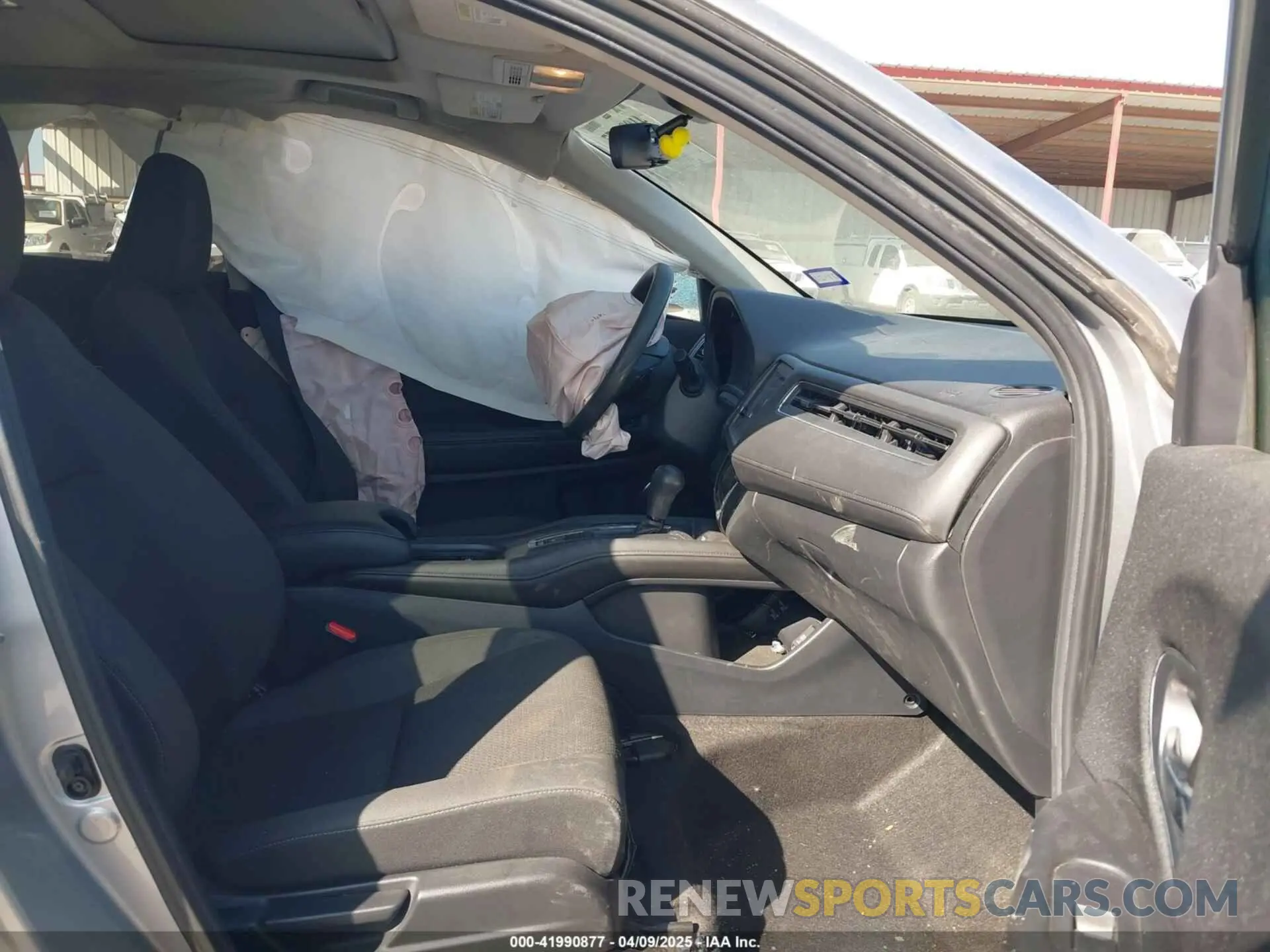 5 Photograph of a damaged car 3CZRU5H57NM719303 HONDA HR-V 2022