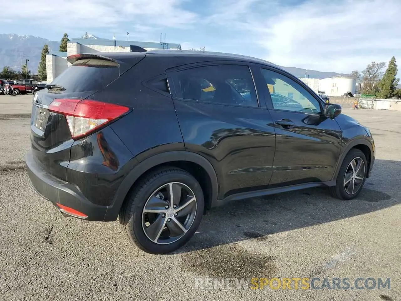 3 Photograph of a damaged car 3CZRU5H57NM724596 HONDA HR-V 2022