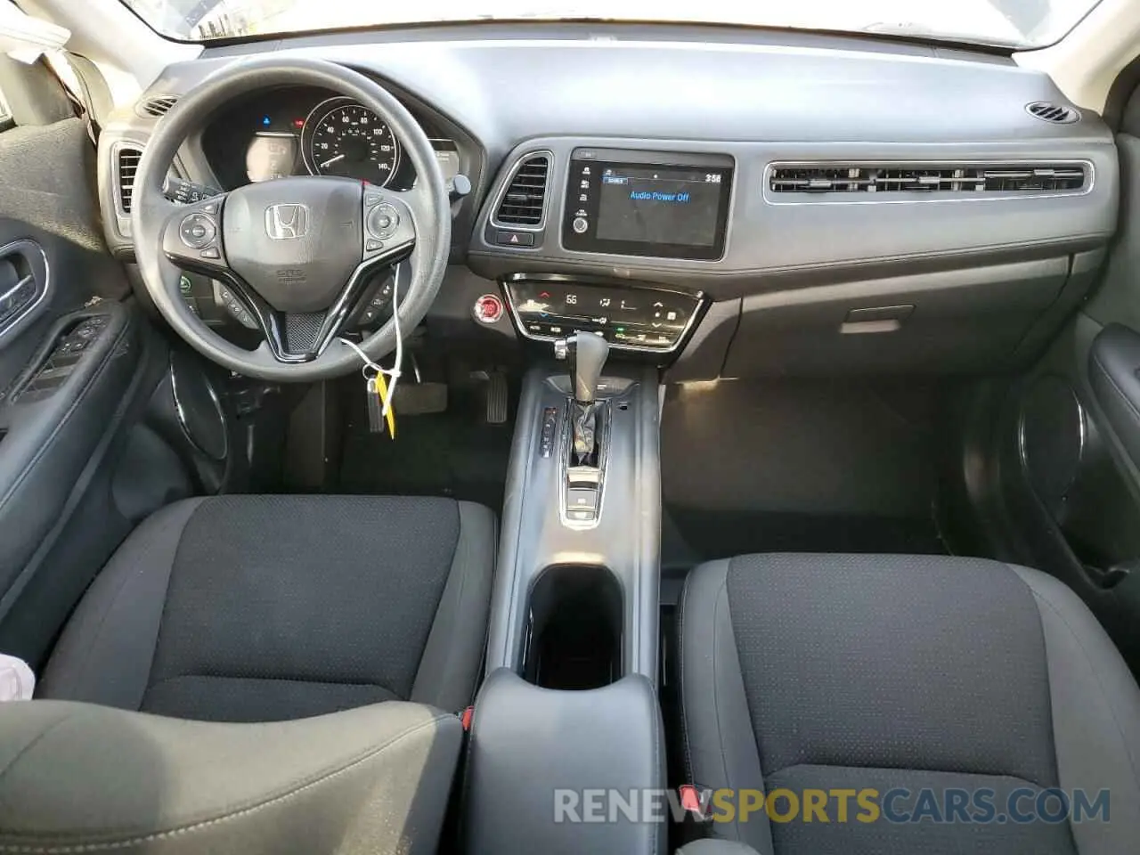 8 Photograph of a damaged car 3CZRU5H57NM724596 HONDA HR-V 2022