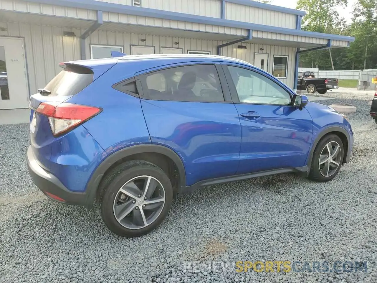 3 Photograph of a damaged car 3CZRU5H57NM730317 HONDA HR-V 2022