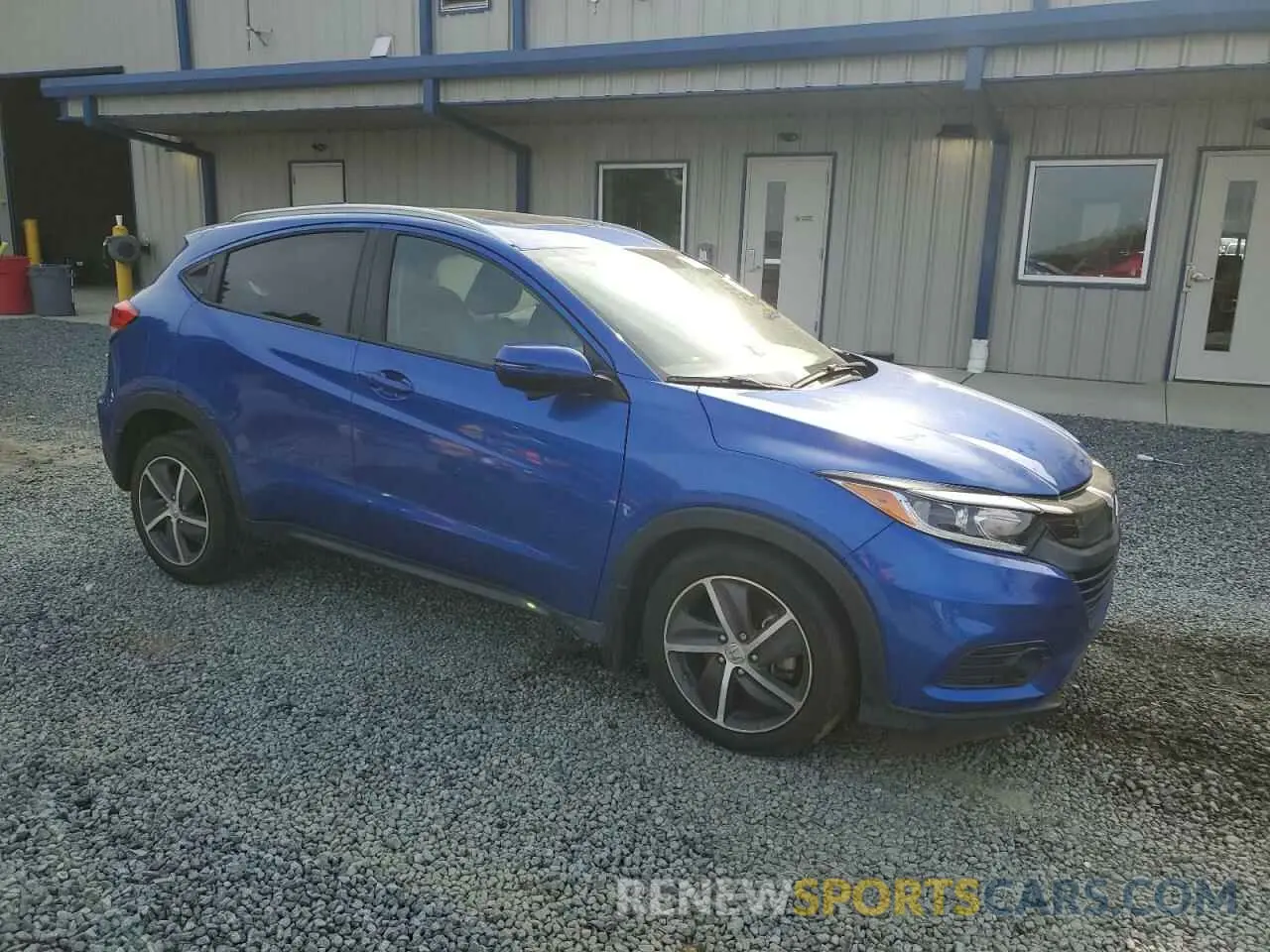 4 Photograph of a damaged car 3CZRU5H57NM730317 HONDA HR-V 2022