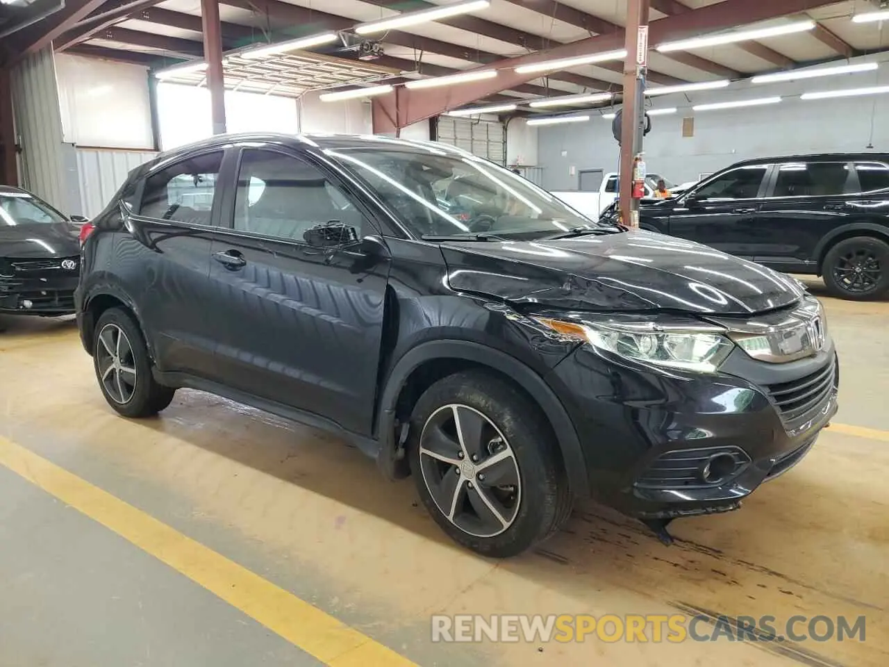 4 Photograph of a damaged car 3CZRU5H57NM734464 HONDA HR-V 2022