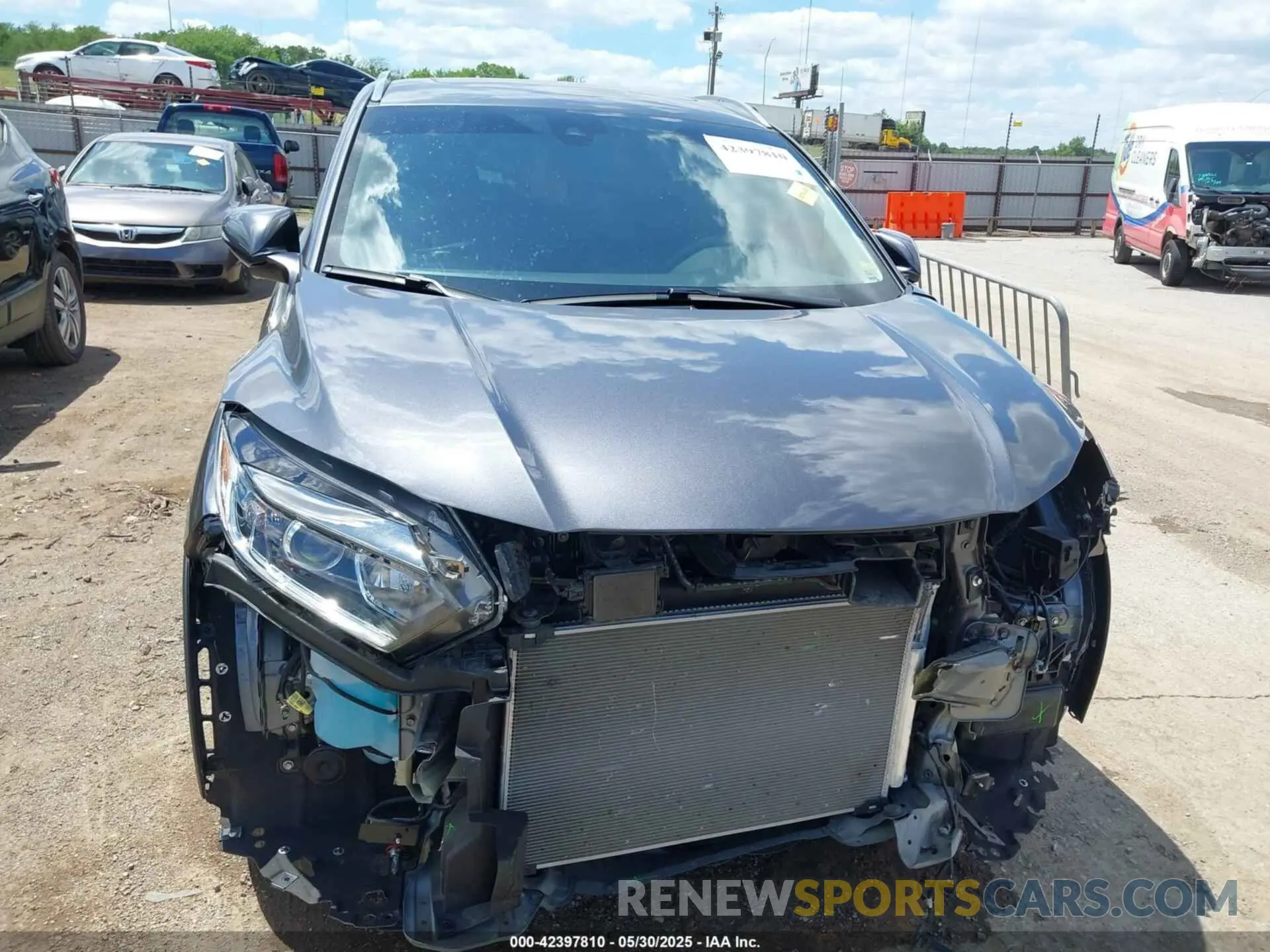 13 Photograph of a damaged car 3CZRU5H58NM743268 HONDA HR-V 2022