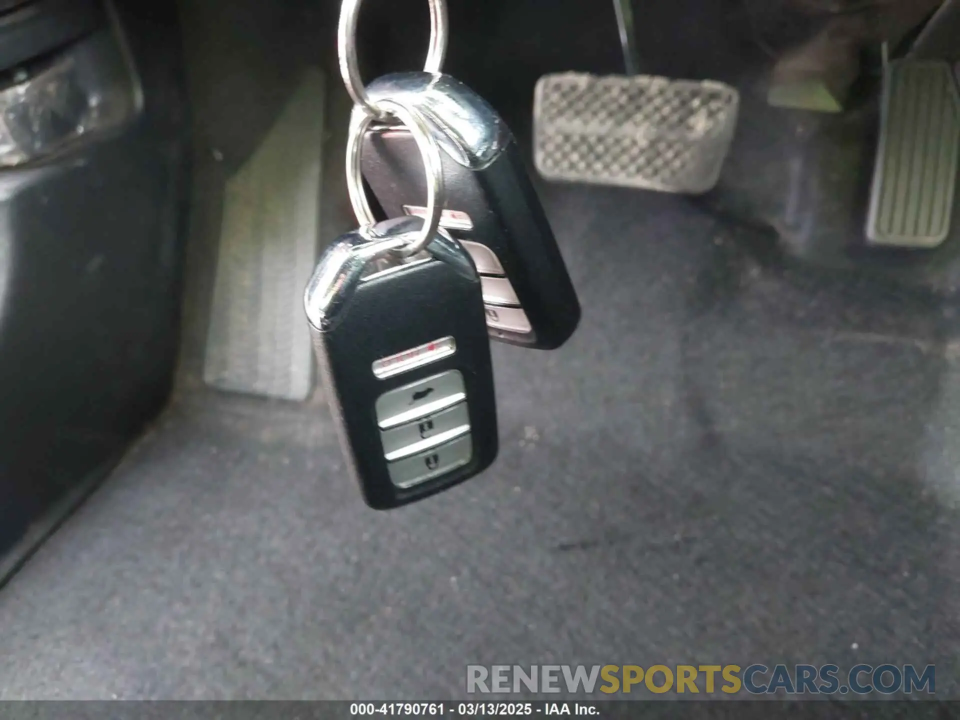 11 Photograph of a damaged car 3CZRU5H58NM744534 HONDA HR-V 2022