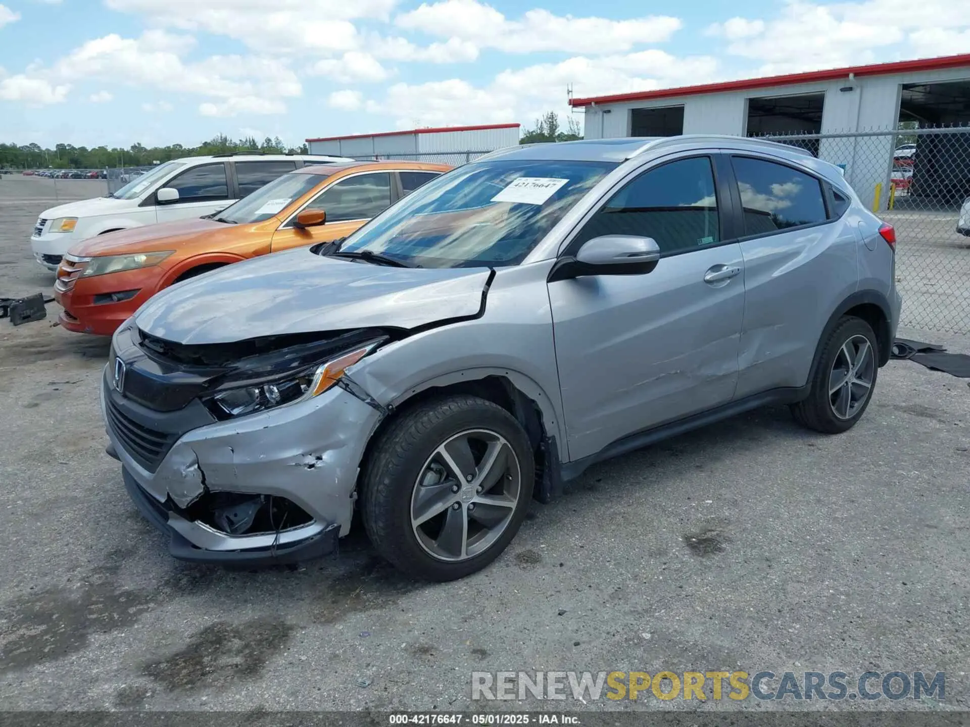 2 Photograph of a damaged car 3CZRU5H59NM719299 HONDA HR-V 2022
