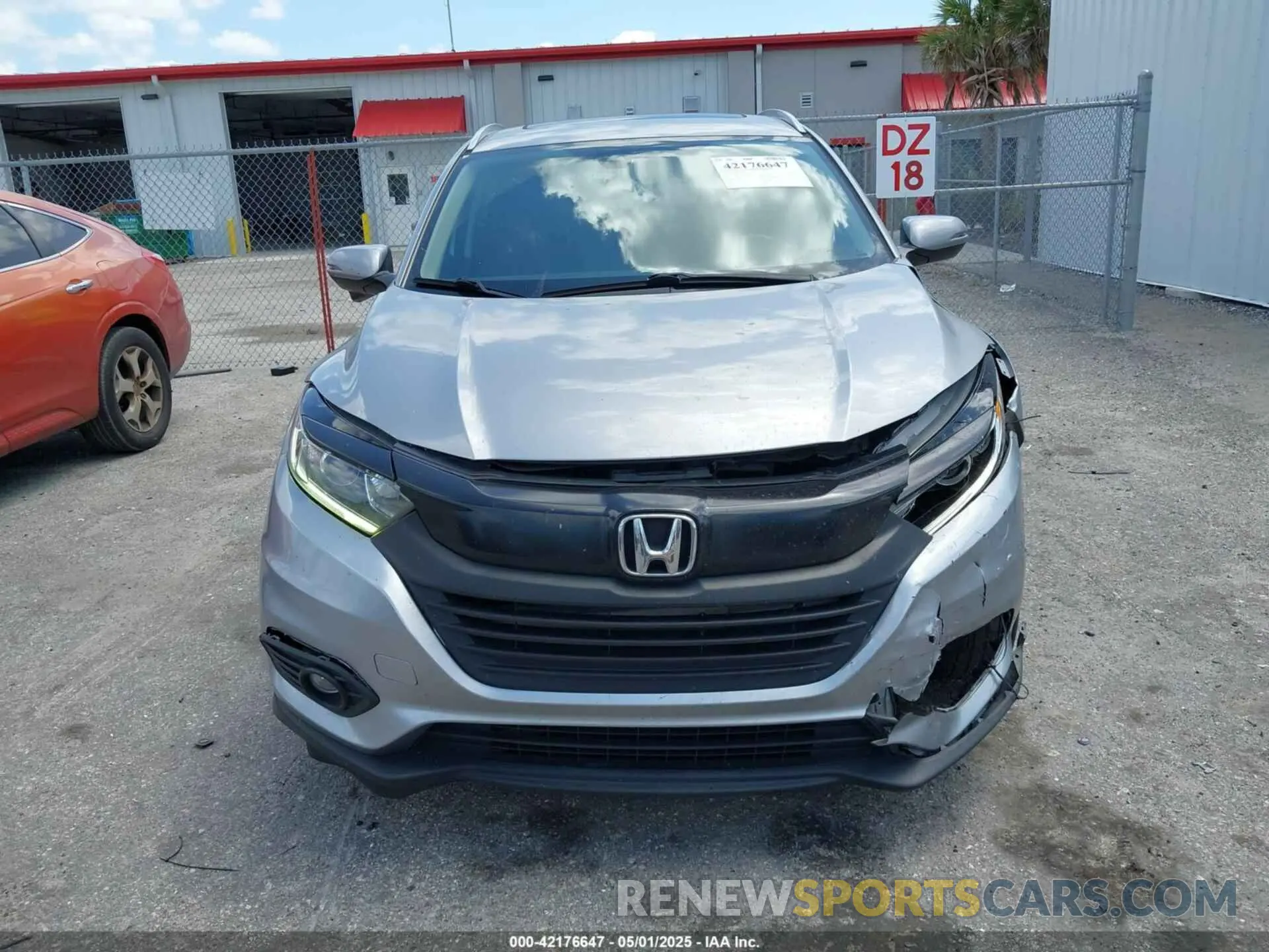 6 Photograph of a damaged car 3CZRU5H59NM719299 HONDA HR-V 2022
