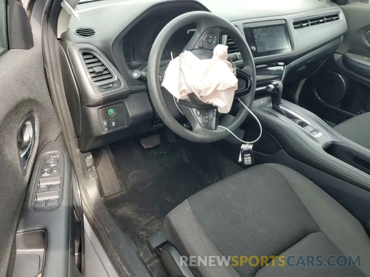 8 Photograph of a damaged car 3CZRU5H59NM734420 HONDA HR-V 2022