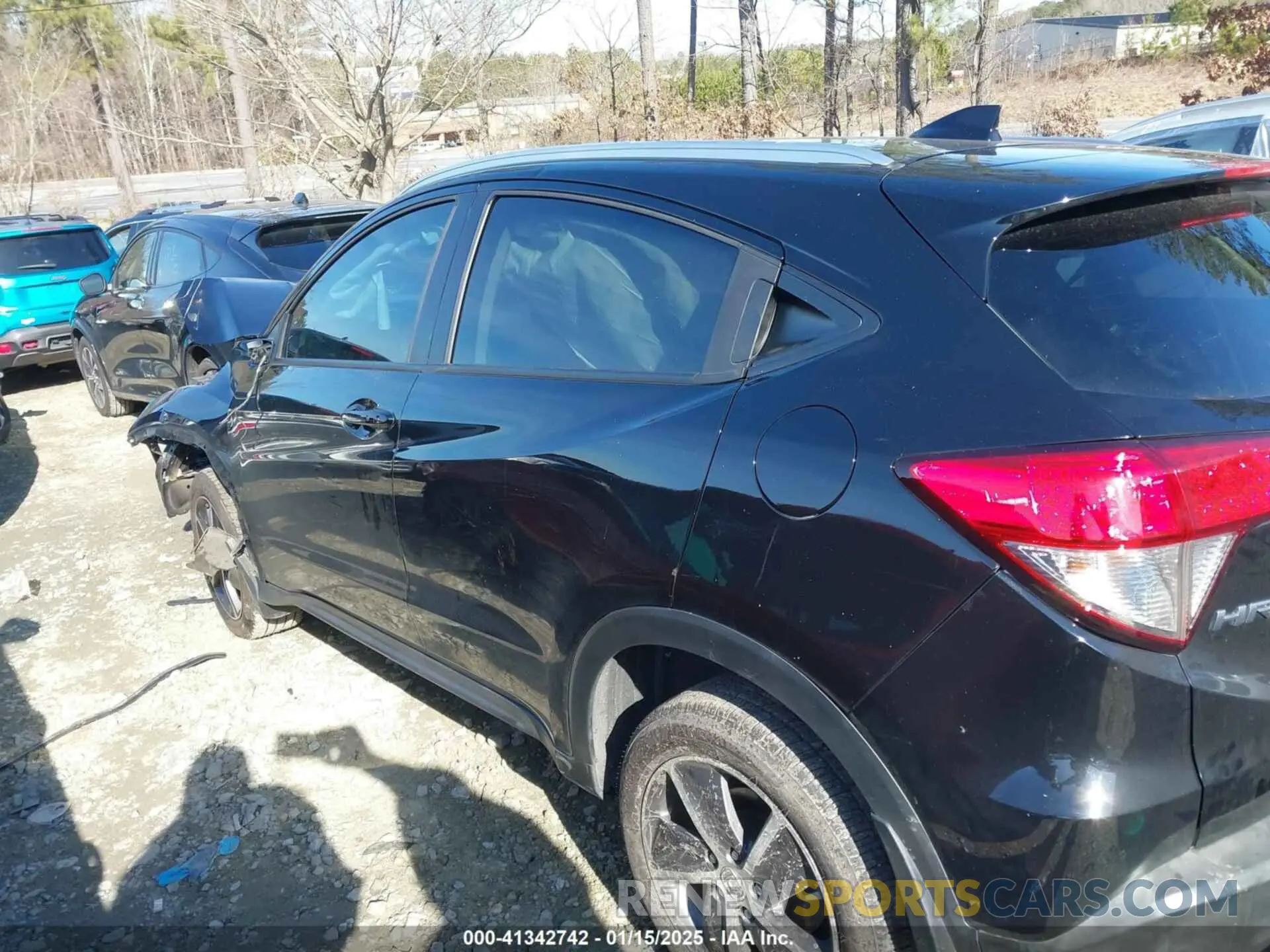 13 Photograph of a damaged car 3CZRU5H5XNM708621 HONDA HR-V 2022