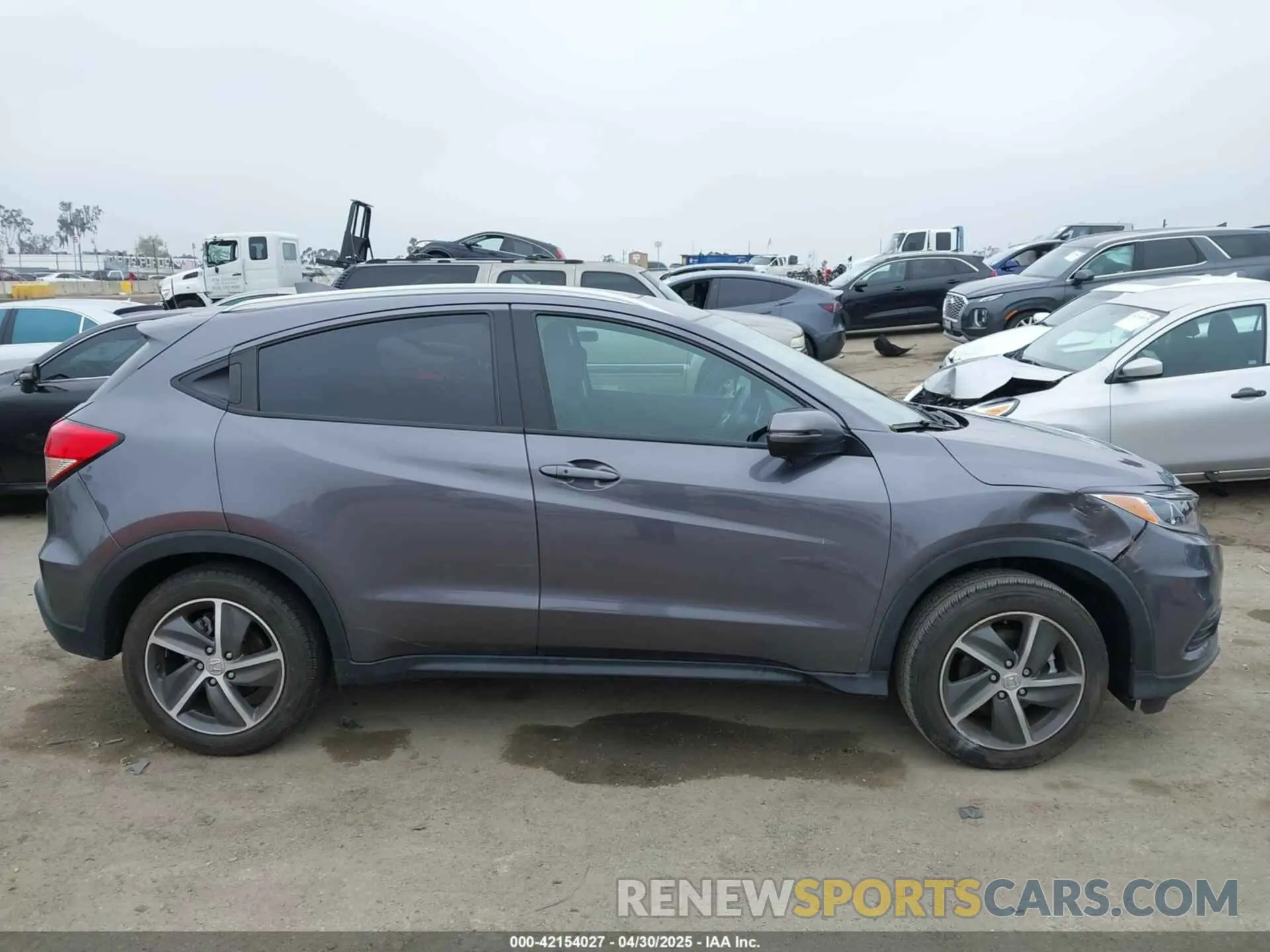 13 Photograph of a damaged car 3CZRU5H5XNM719960 HONDA HR-V 2022