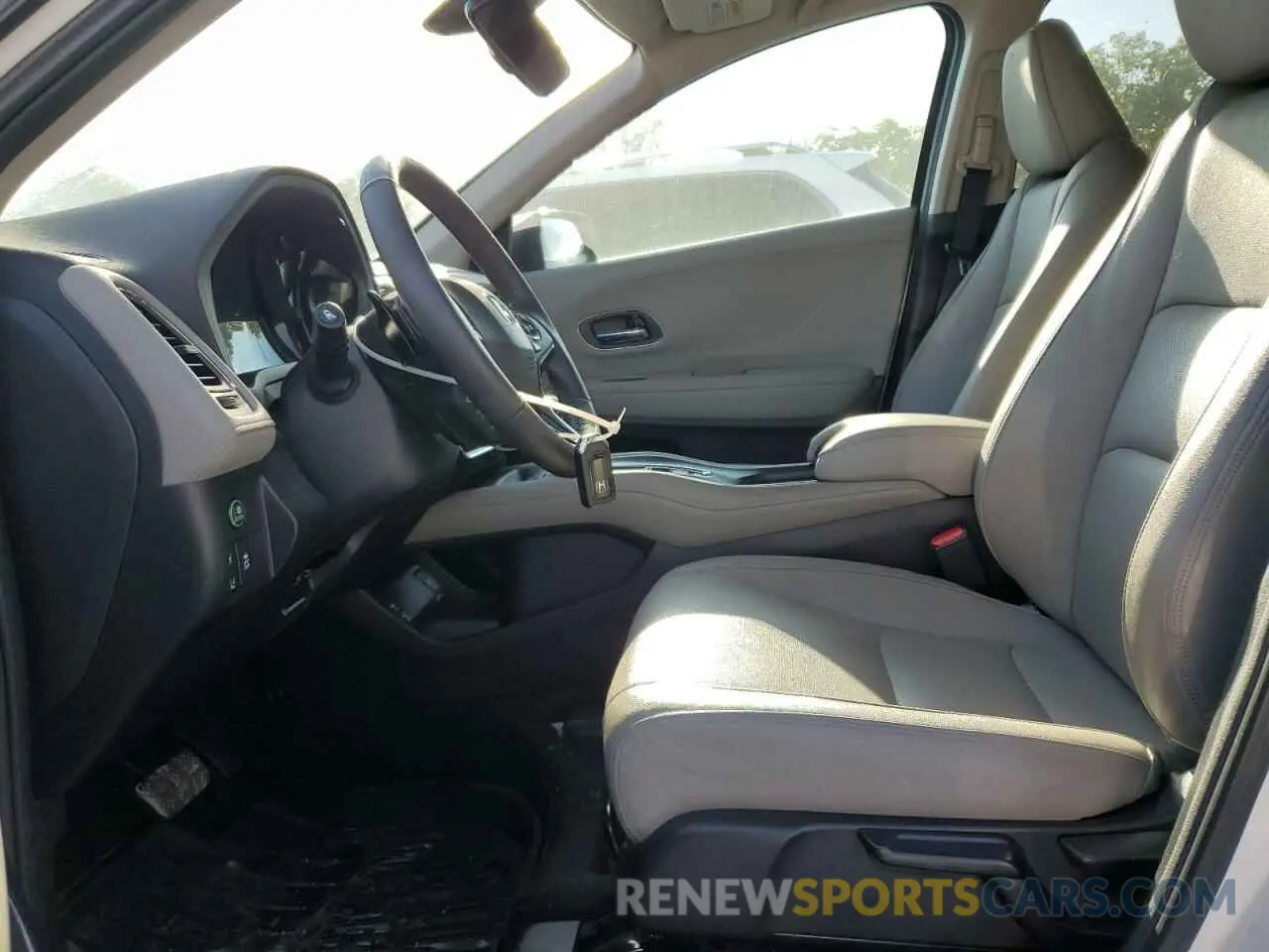 7 Photograph of a damaged car 3CZRU5H70NM727230 HONDA HR-V 2022