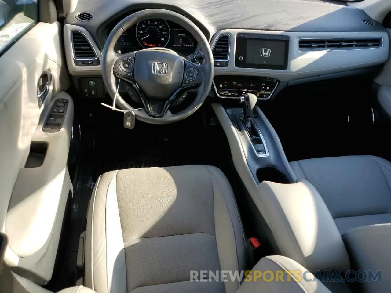 8 Photograph of a damaged car 3CZRU5H70NM727230 HONDA HR-V 2022