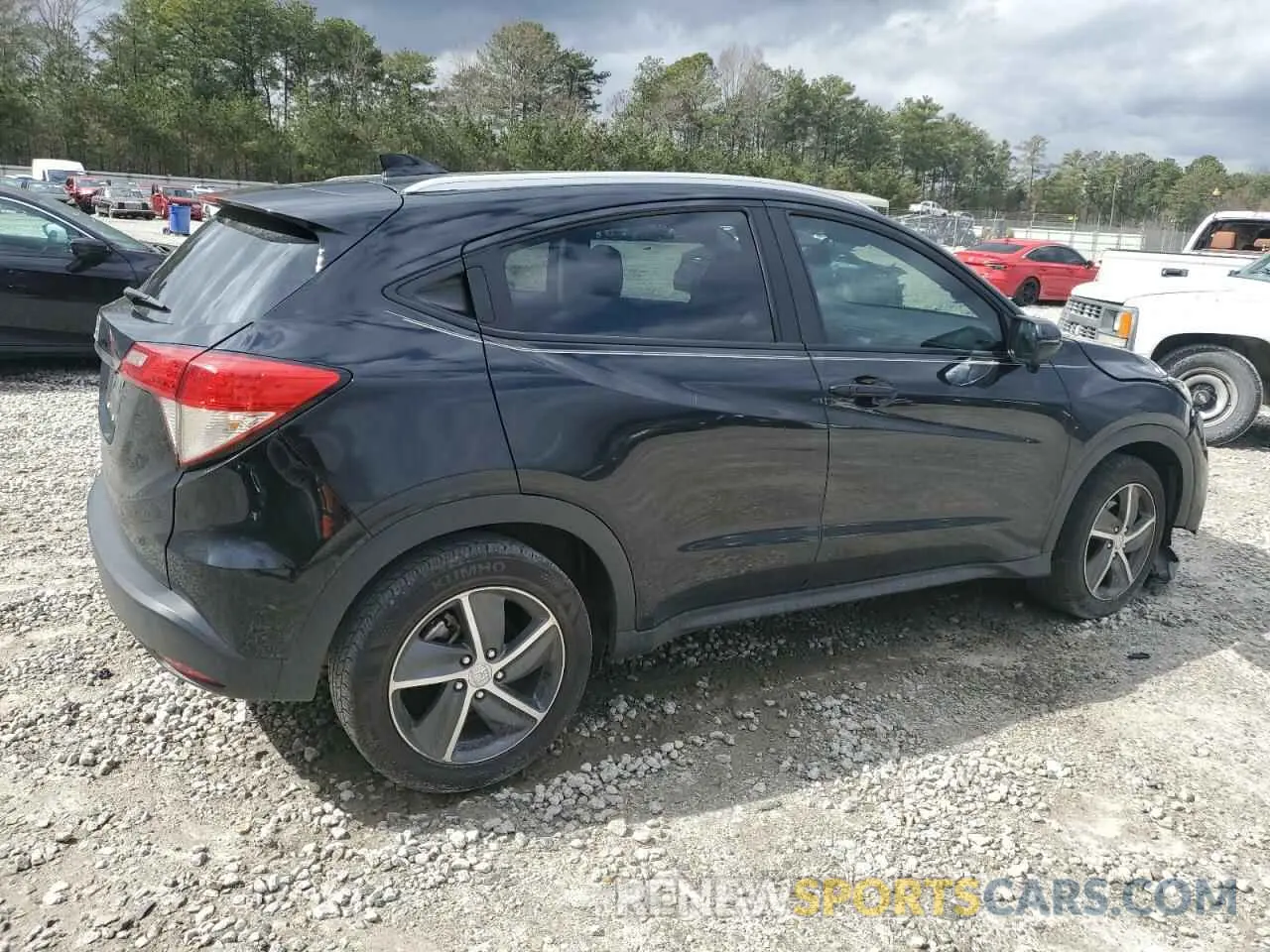 3 Photograph of a damaged car 3CZRU5H75NM715557 HONDA HR-V 2022