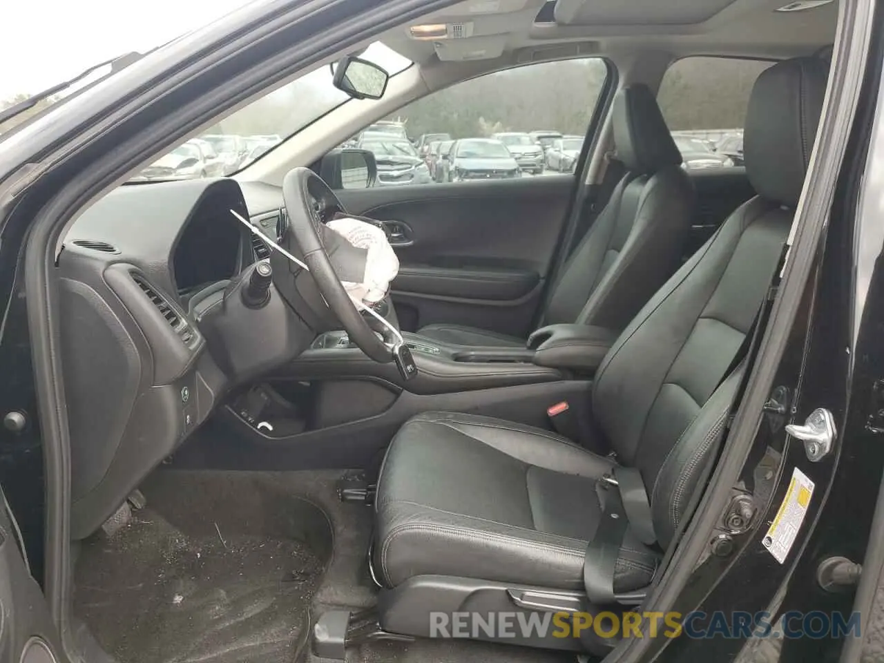 7 Photograph of a damaged car 3CZRU5H75NM715557 HONDA HR-V 2022