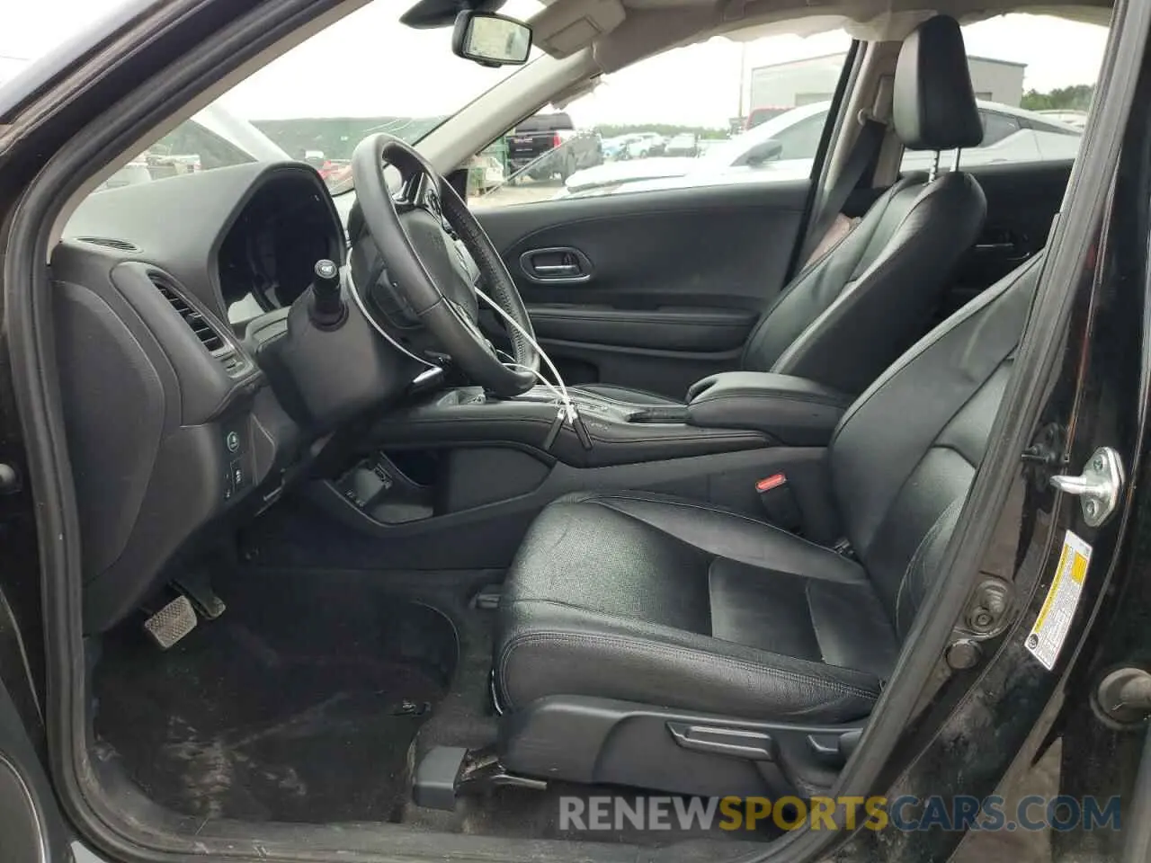 7 Photograph of a damaged car 3CZRU5H7XNM733679 HONDA HR-V 2022