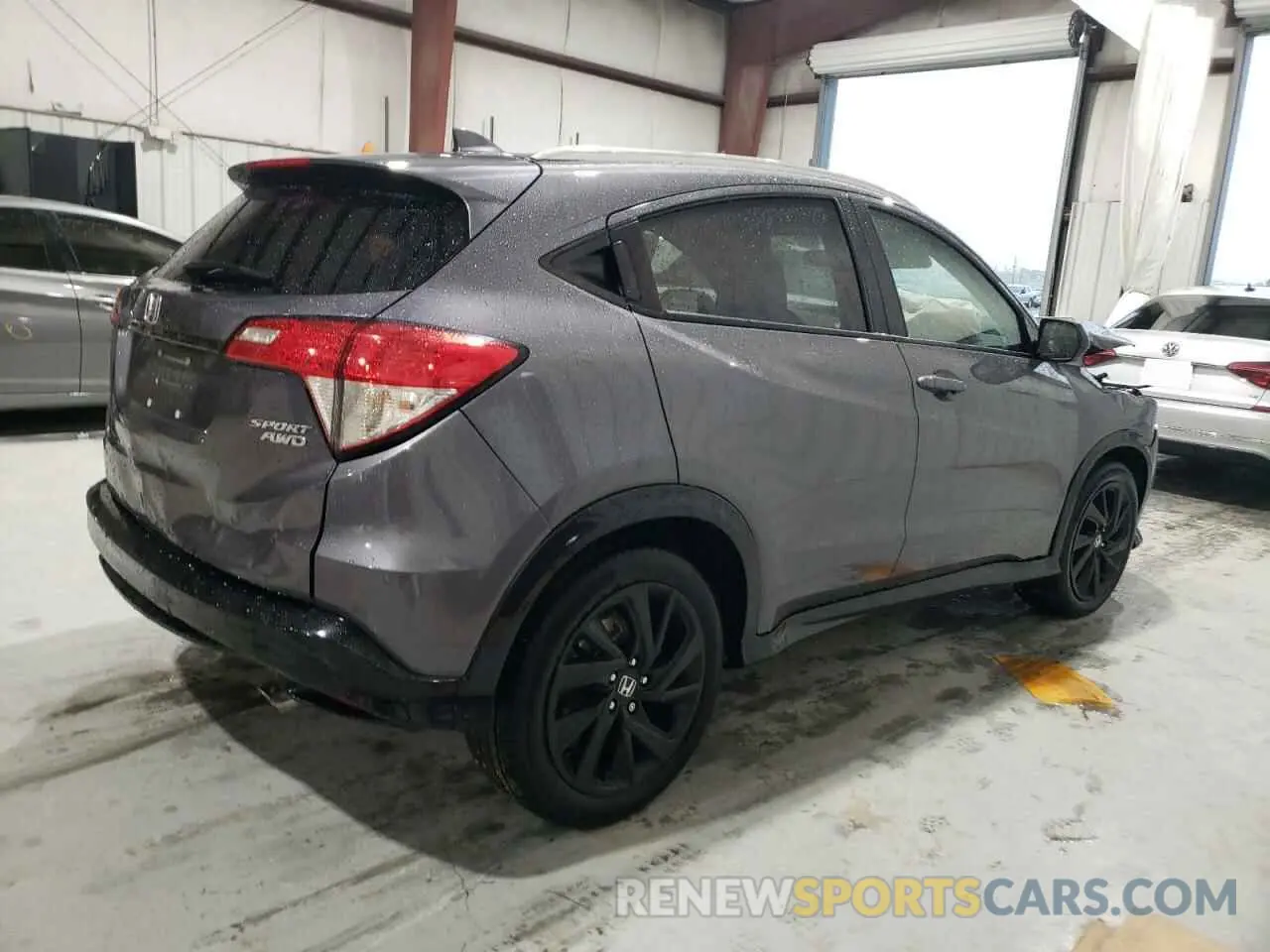 3 Photograph of a damaged car 3CZRU6H10NM704435 HONDA HR-V 2022