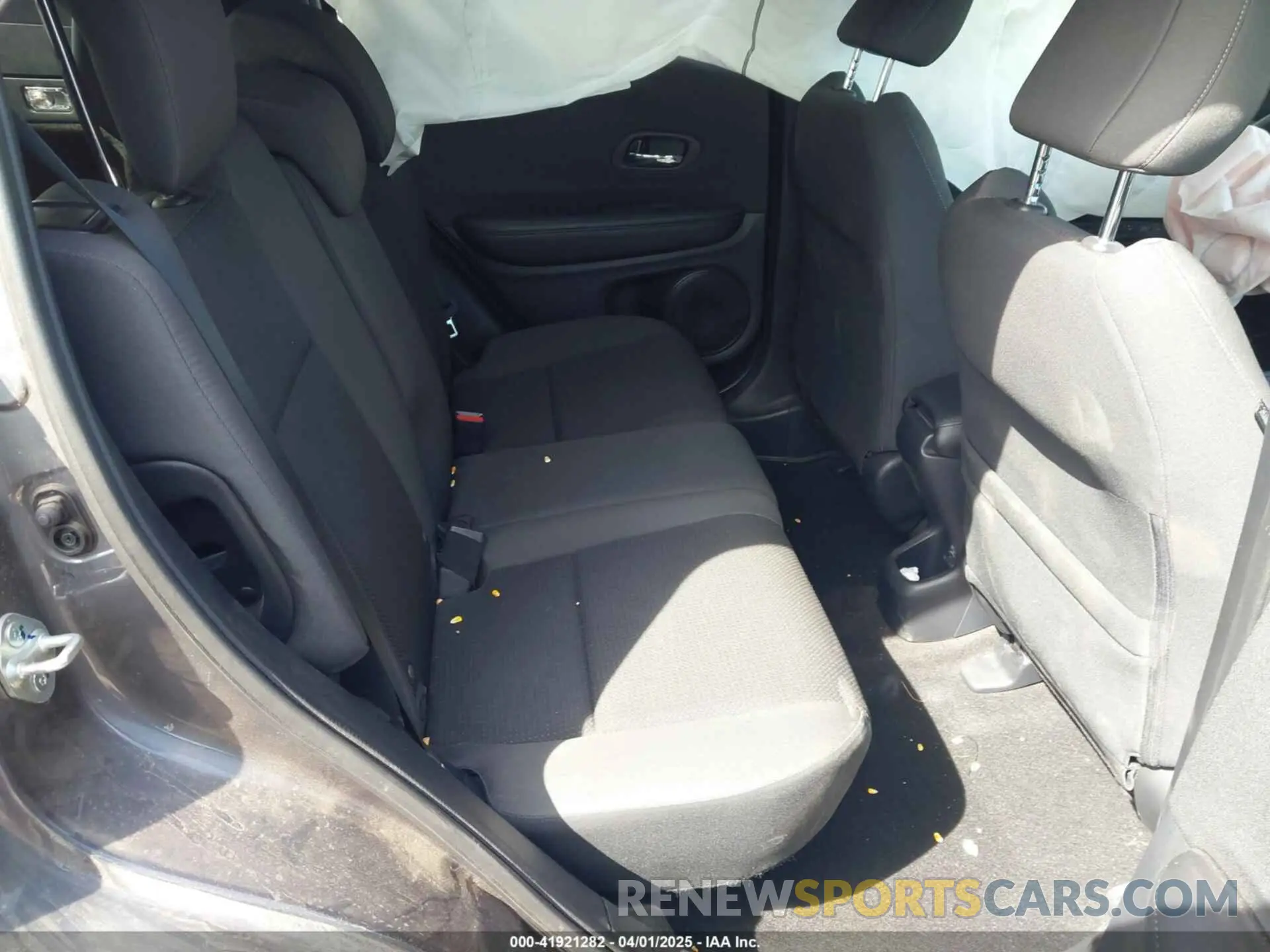 8 Photograph of a damaged car 3CZRU6H10NM727178 HONDA HR-V 2022