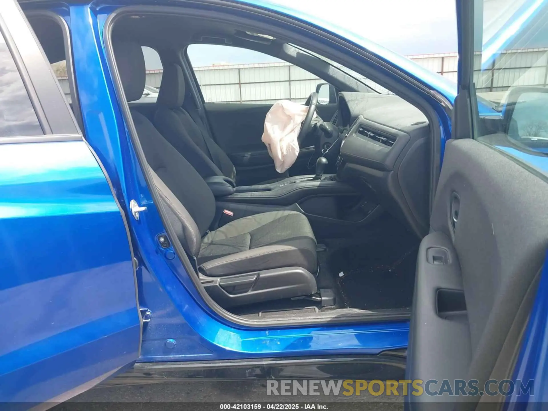 5 Photograph of a damaged car 3CZRU6H11NM725214 HONDA HR-V 2022
