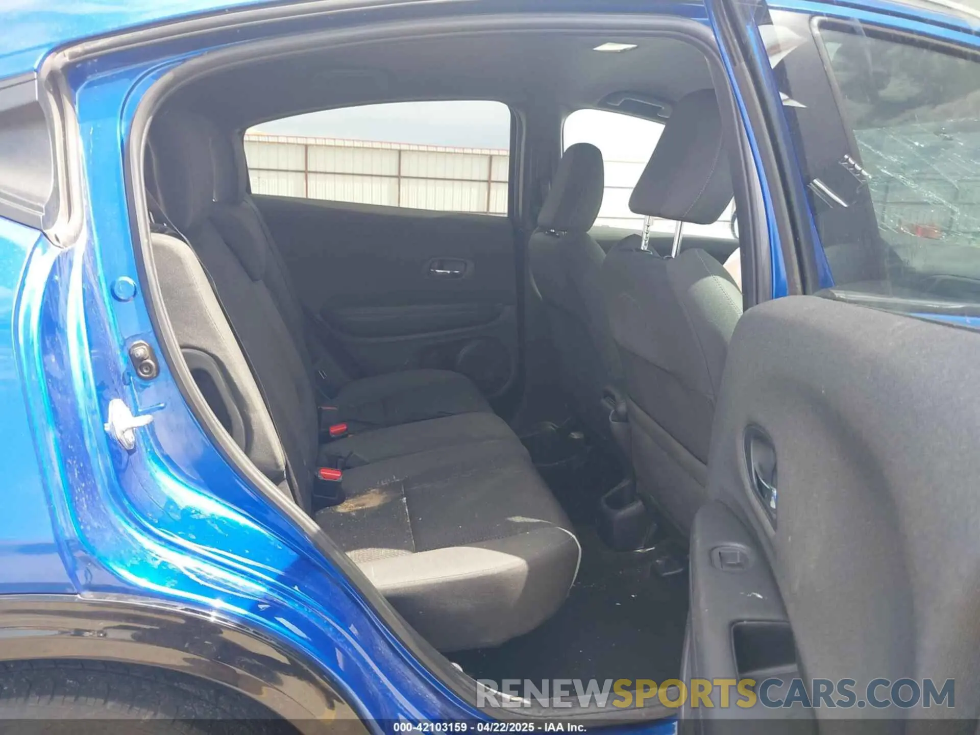 8 Photograph of a damaged car 3CZRU6H11NM725214 HONDA HR-V 2022