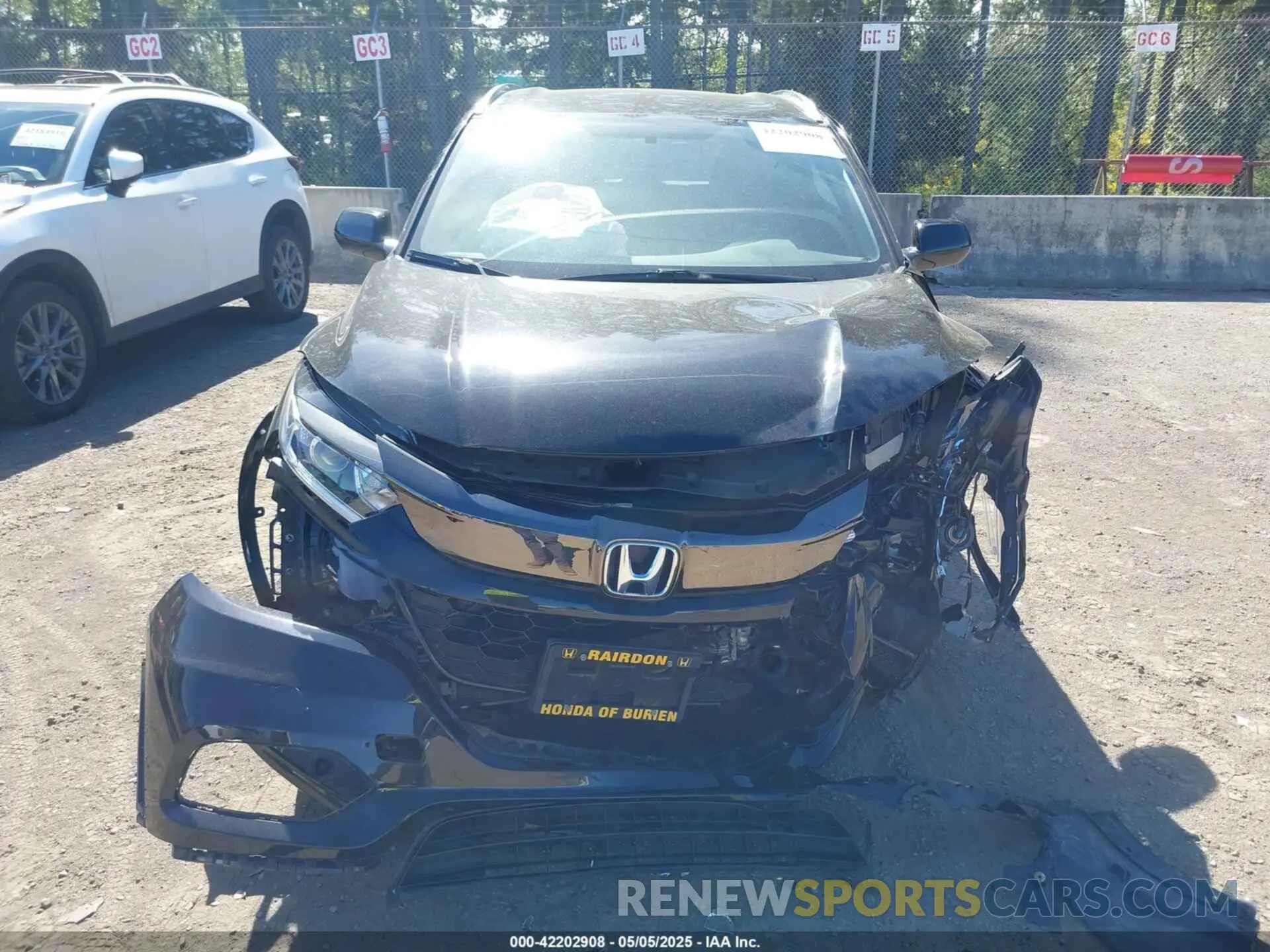 13 Photograph of a damaged car 3CZRU6H11NM731885 HONDA HR-V 2022