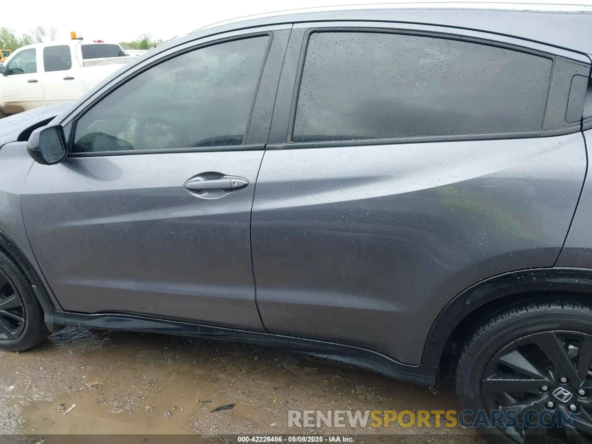 15 Photograph of a damaged car 3CZRU6H11NM736780 HONDA HR-V 2022