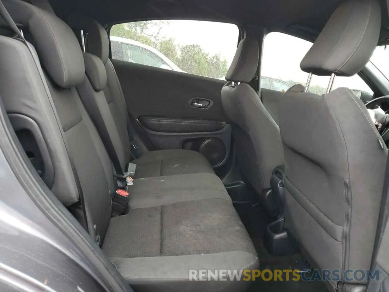 12 Photograph of a damaged car 3CZRU6H11NM746158 HONDA HR-V 2022