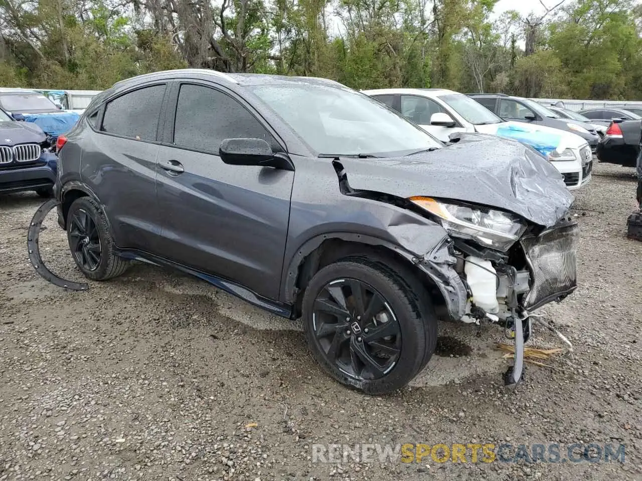 4 Photograph of a damaged car 3CZRU6H11NM746158 HONDA HR-V 2022