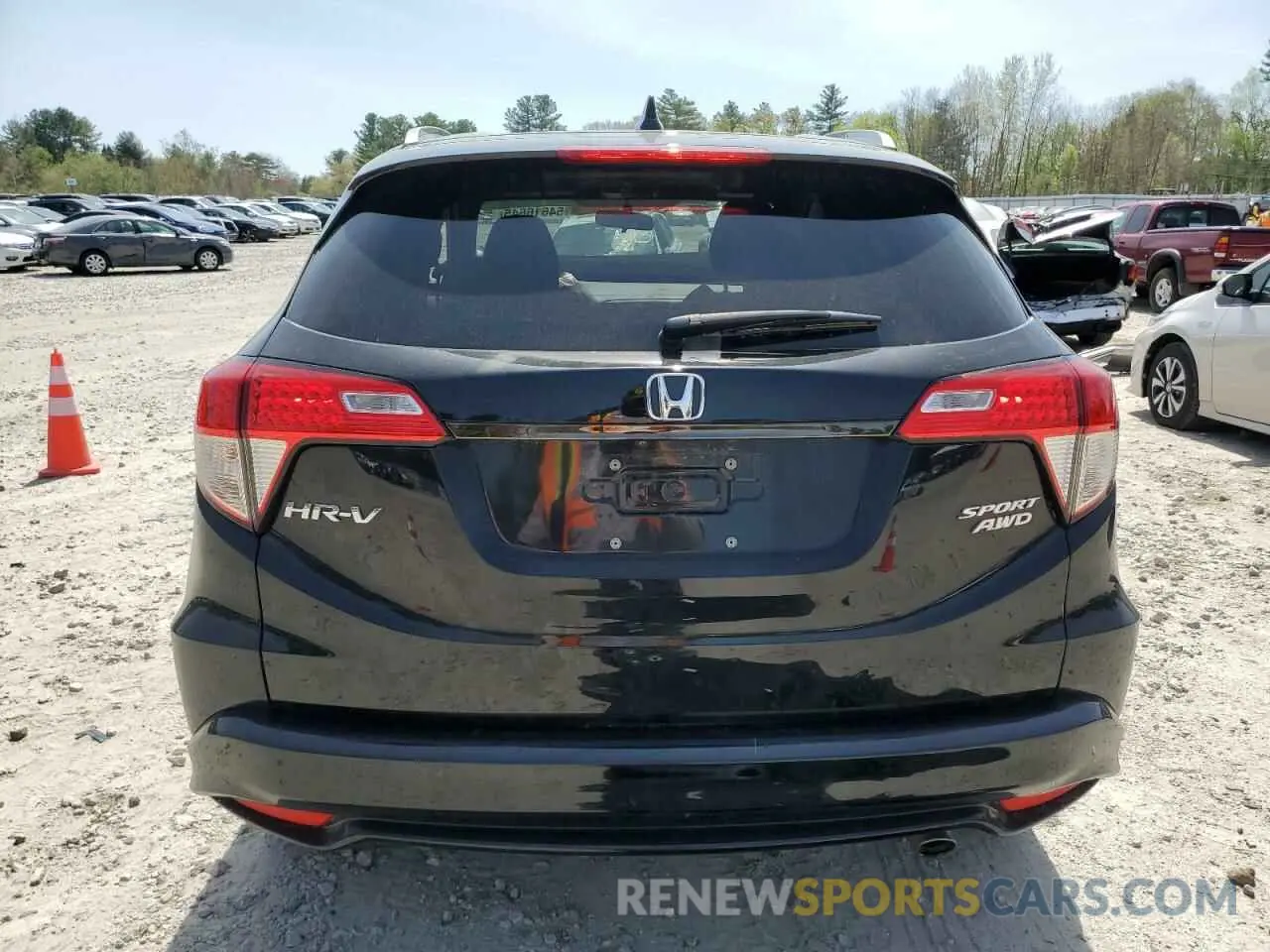 6 Photograph of a damaged car 3CZRU6H11NM746578 HONDA HR-V 2022