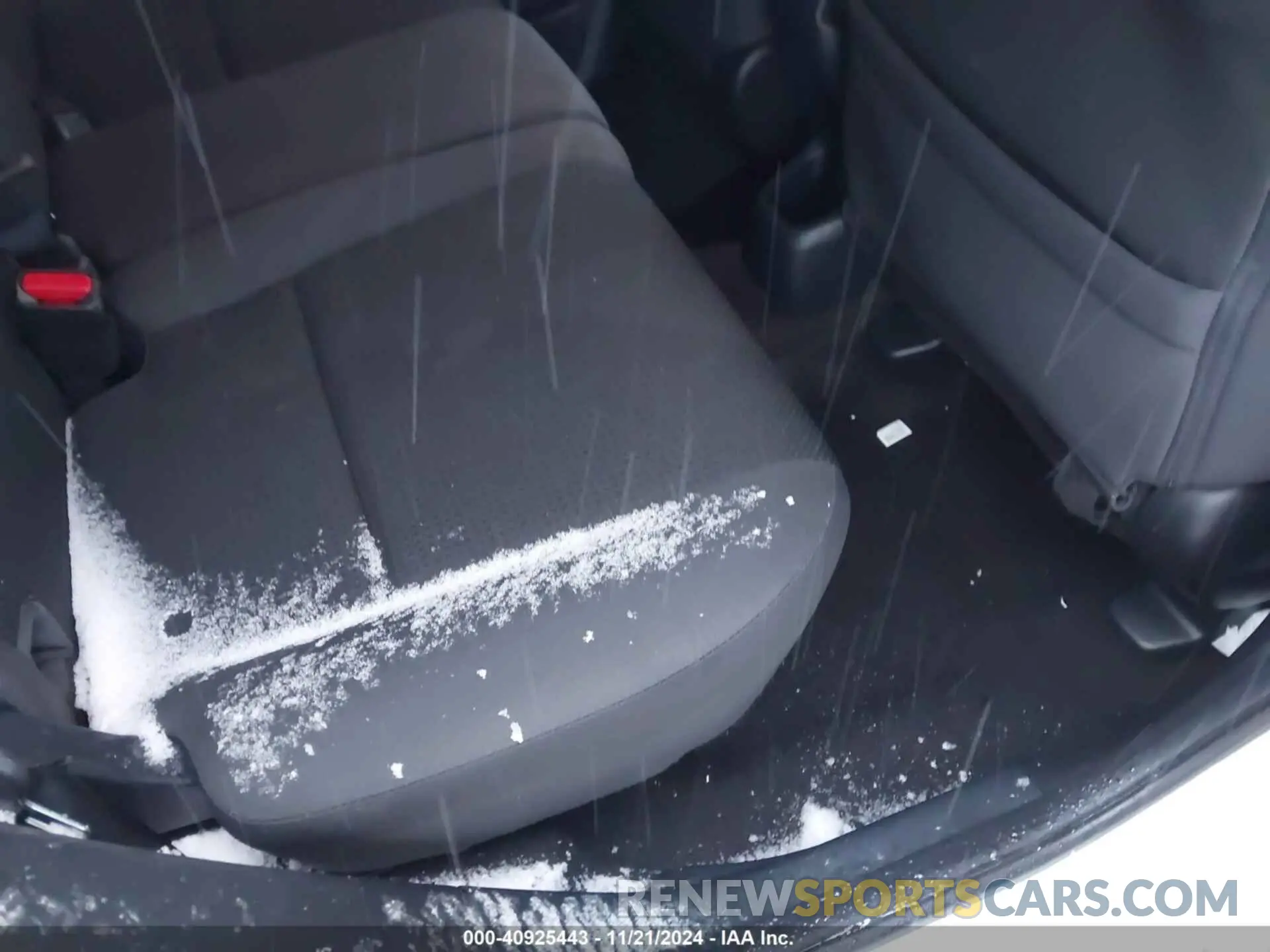 8 Photograph of a damaged car 3CZRU6H11NM751070 HONDA HR-V 2022