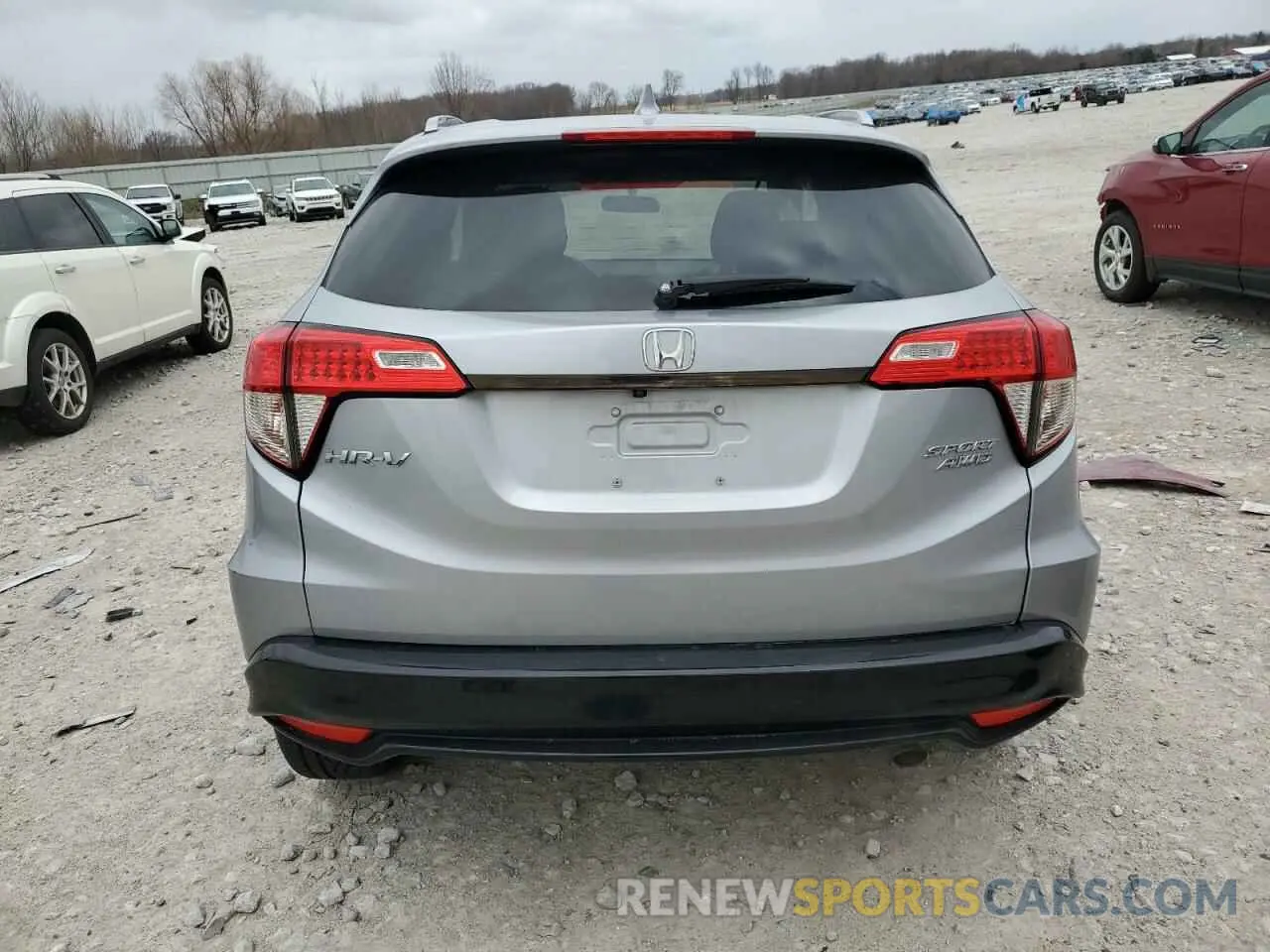 6 Photograph of a damaged car 3CZRU6H11NM751487 HONDA HR-V 2022