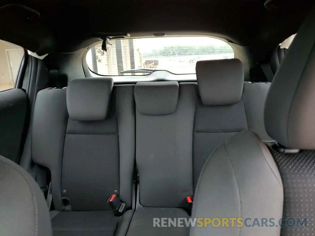 10 Photograph of a damaged car 3CZRU6H11NM765874 HONDA HR-V 2022