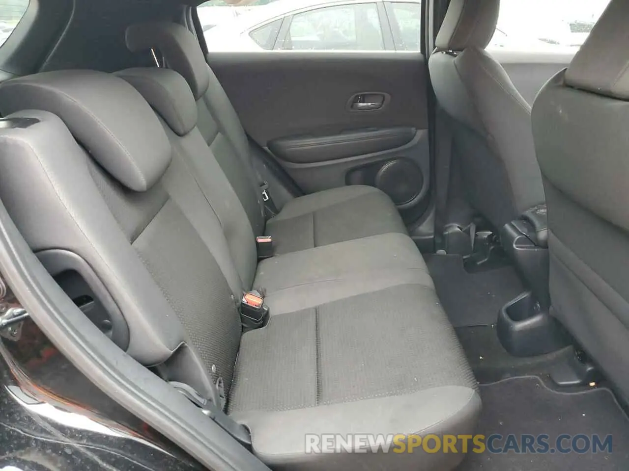 11 Photograph of a damaged car 3CZRU6H11NM765874 HONDA HR-V 2022