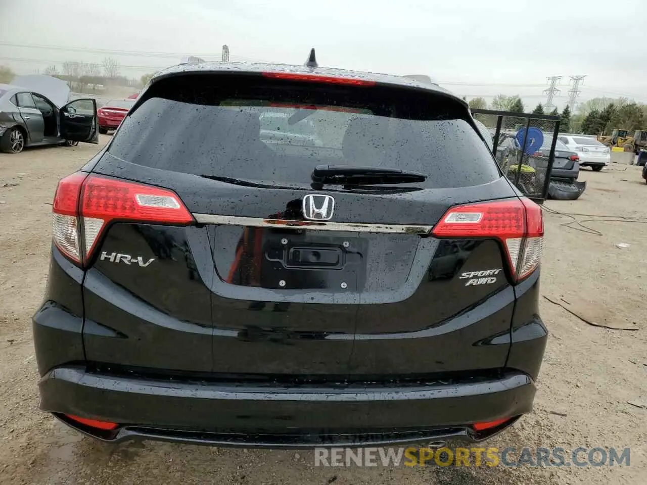 6 Photograph of a damaged car 3CZRU6H12NM714822 HONDA HR-V 2022