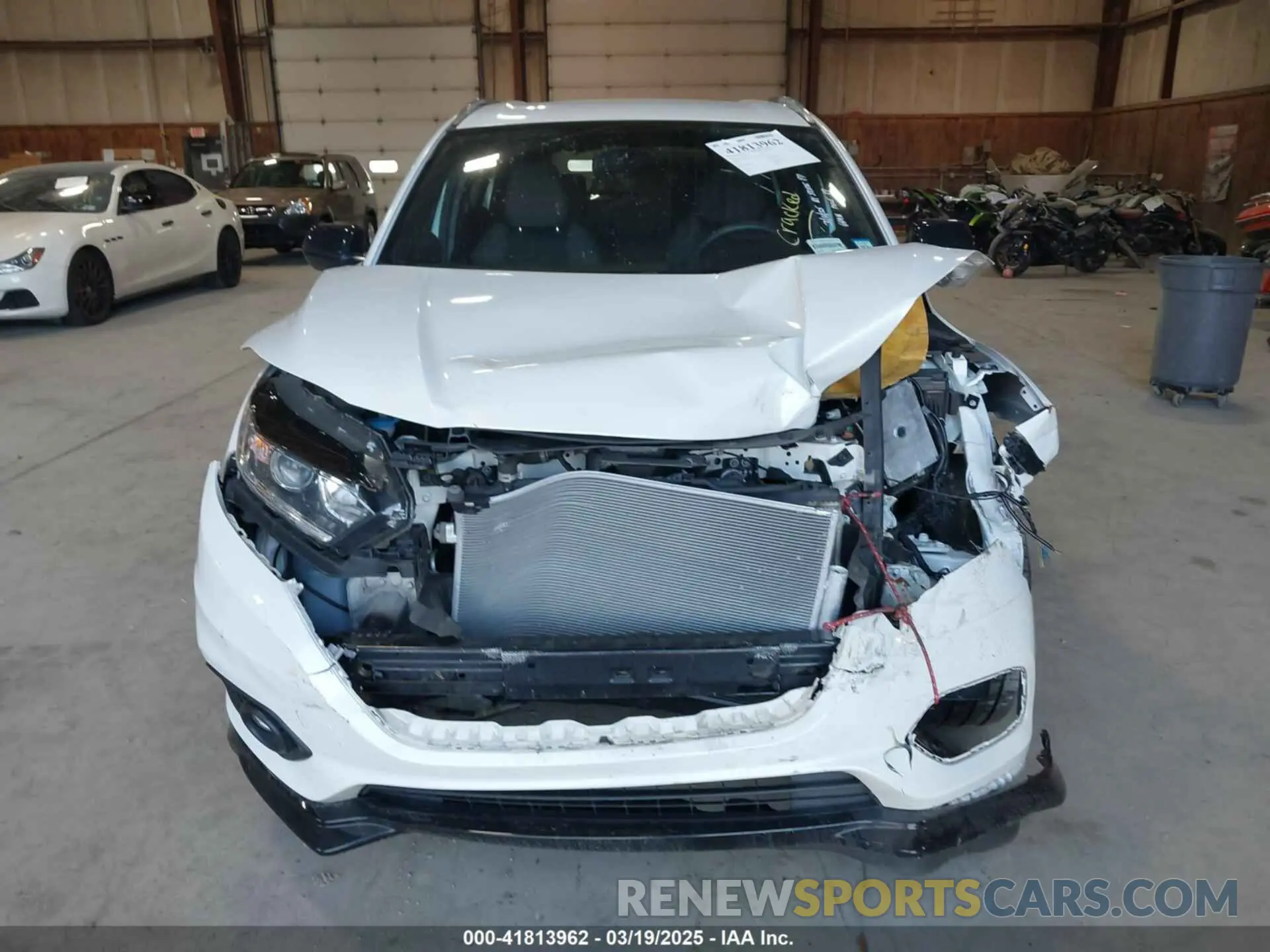 13 Photograph of a damaged car 3CZRU6H12NM753653 HONDA HR-V 2022