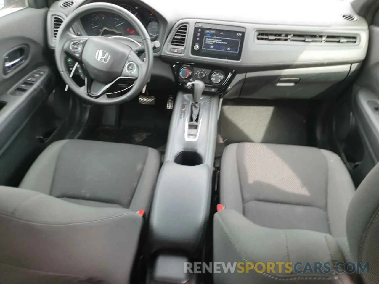 8 Photograph of a damaged car 3CZRU6H13NM763981 HONDA HR-V 2022