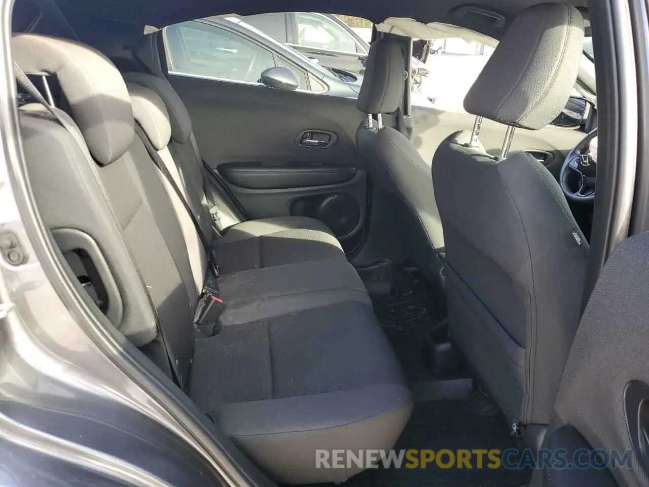 10 Photograph of a damaged car 3CZRU6H14NM744324 HONDA HR-V 2022