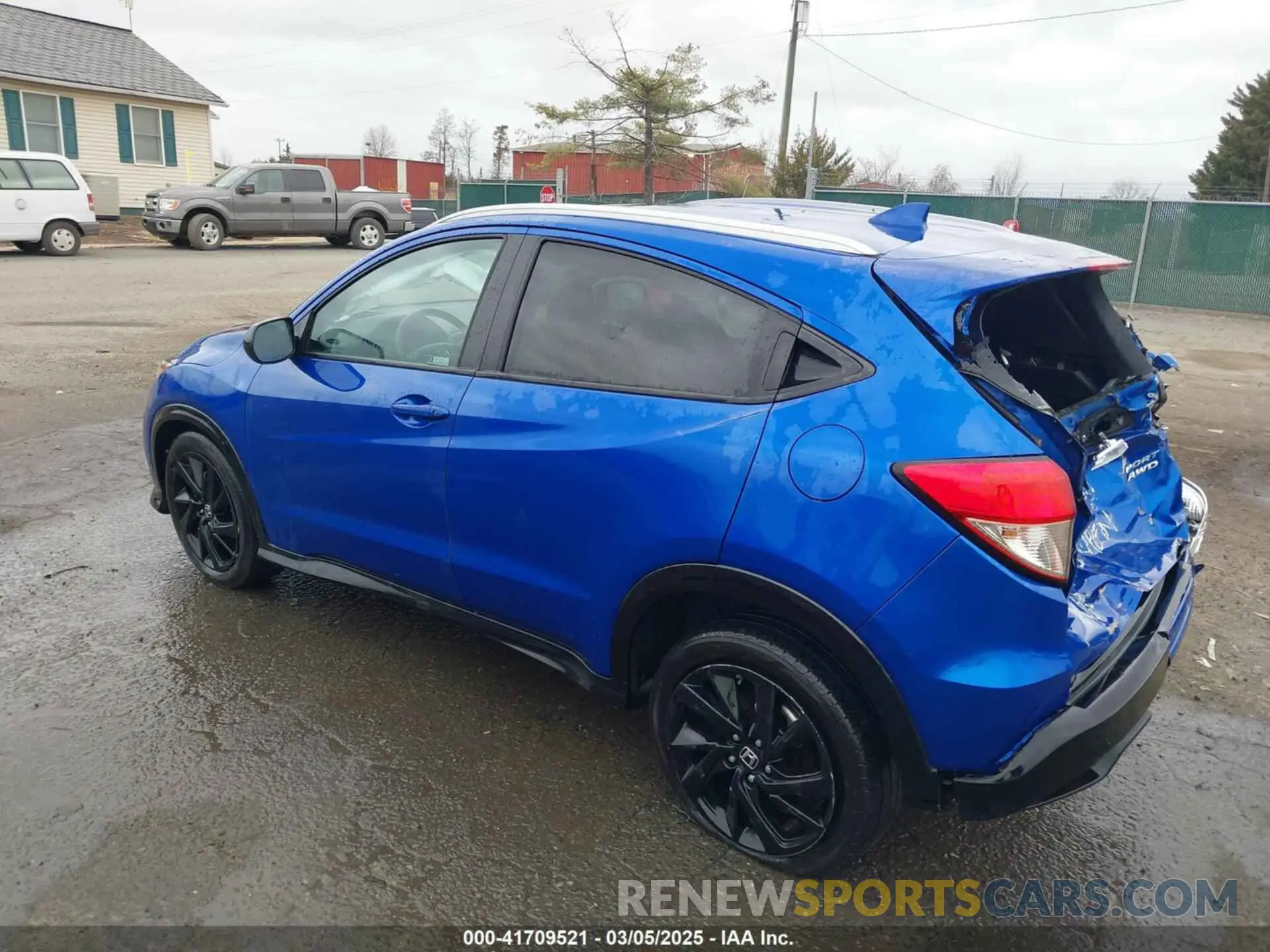3 Photograph of a damaged car 3CZRU6H14NM769305 HONDA HR-V 2022